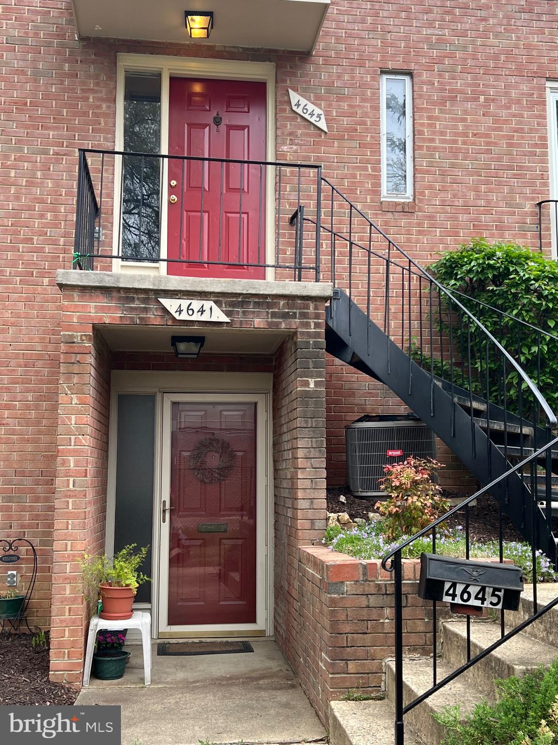 TERRACE TOWNHOUSES OF ANNANDALE - Residential Lease