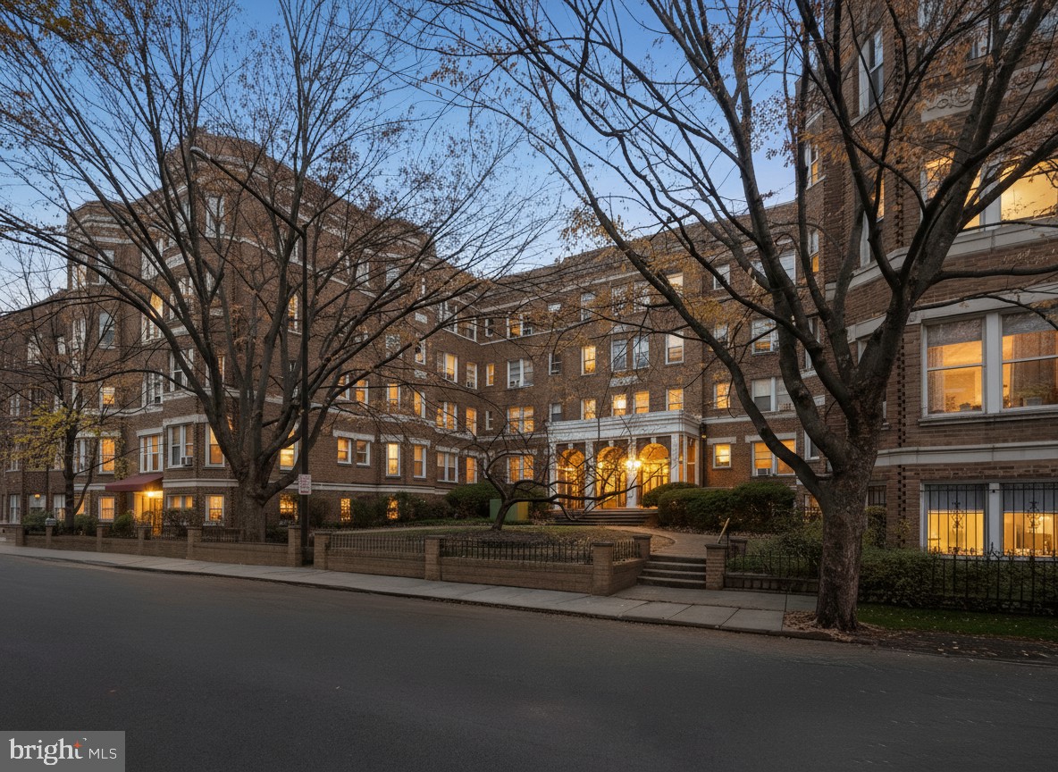 ADAMS MORGAN - Residential