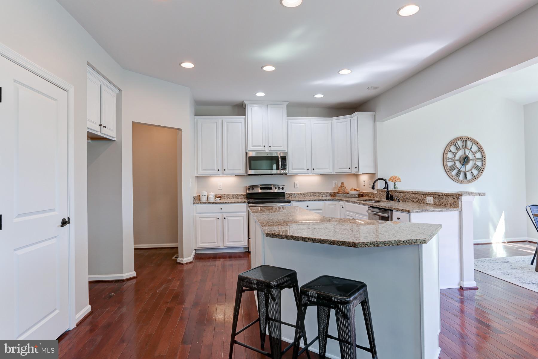 SOUTH POINTE II - Residential