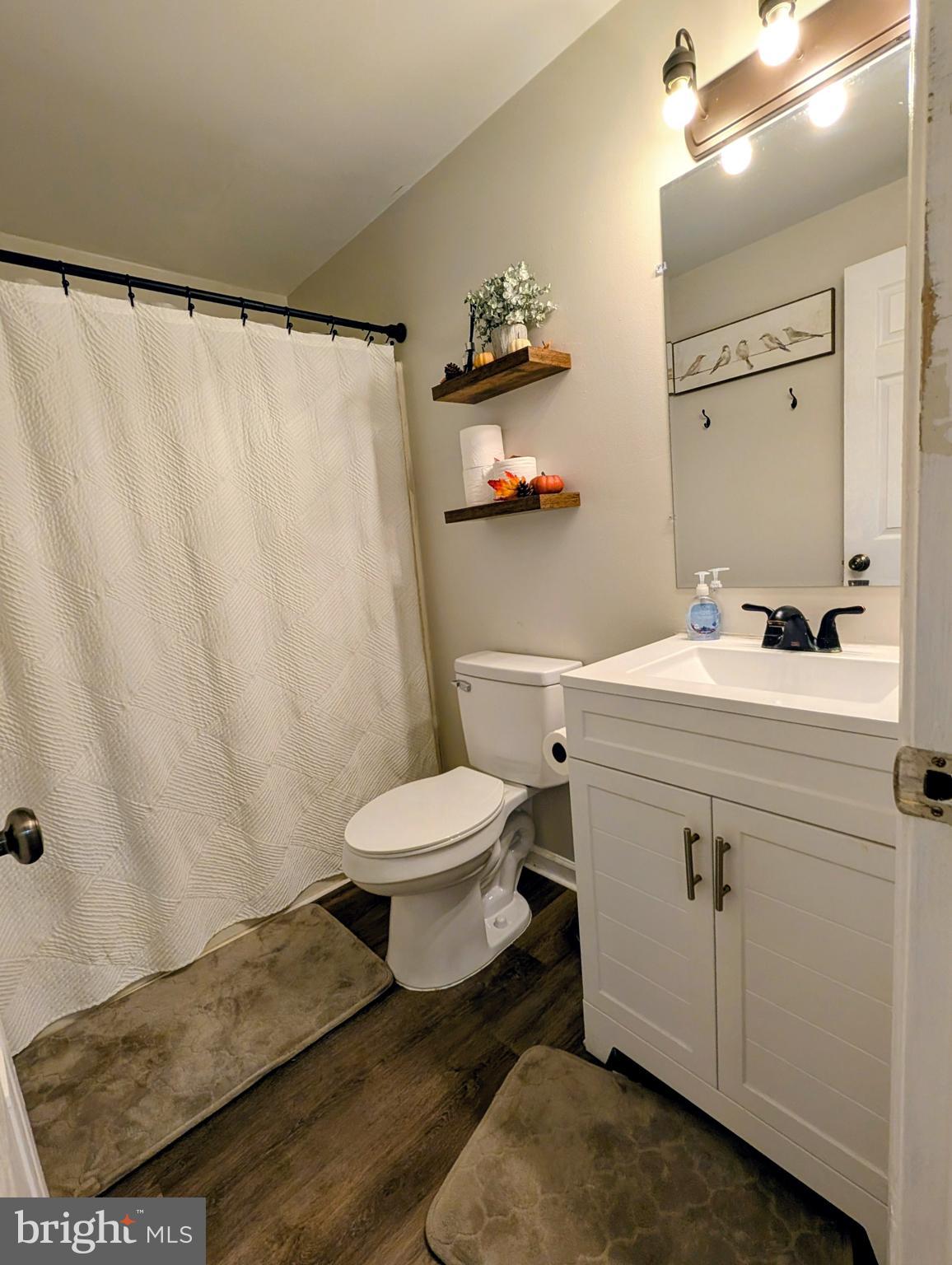 CHESAPEAKE COVE ESTATES - Residential