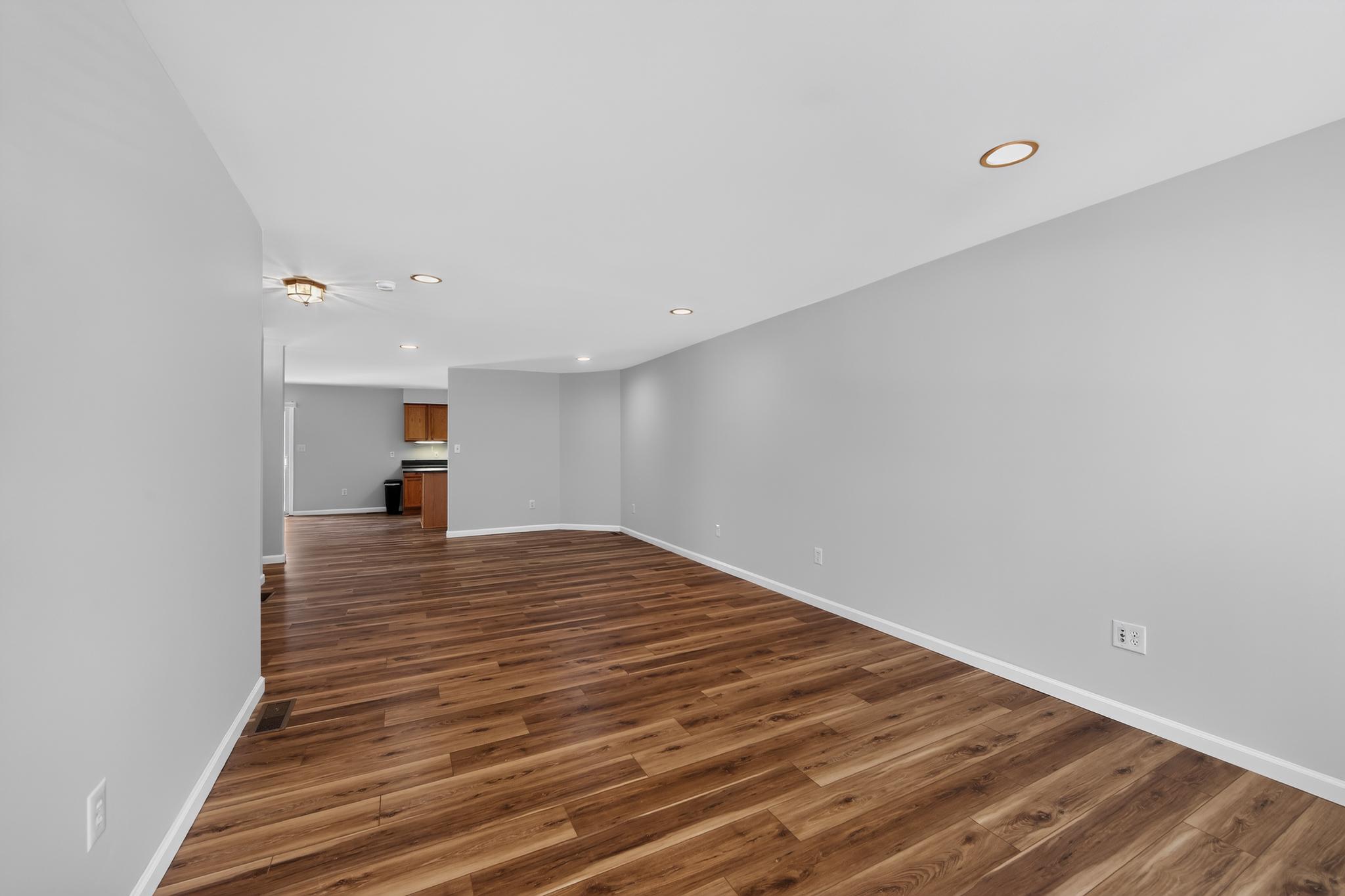 HUNT CLUB - Residential