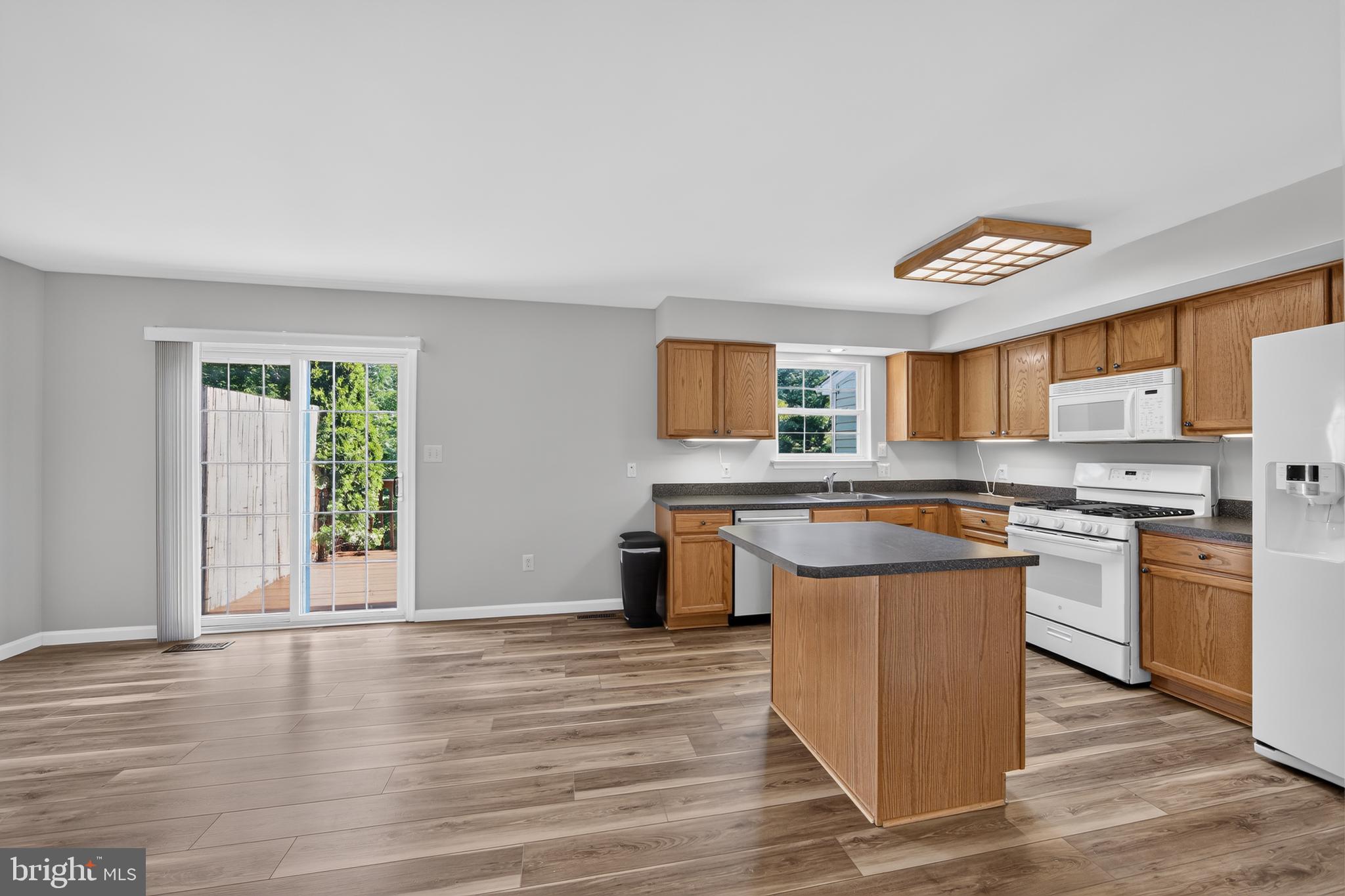 HUNT CLUB - Residential