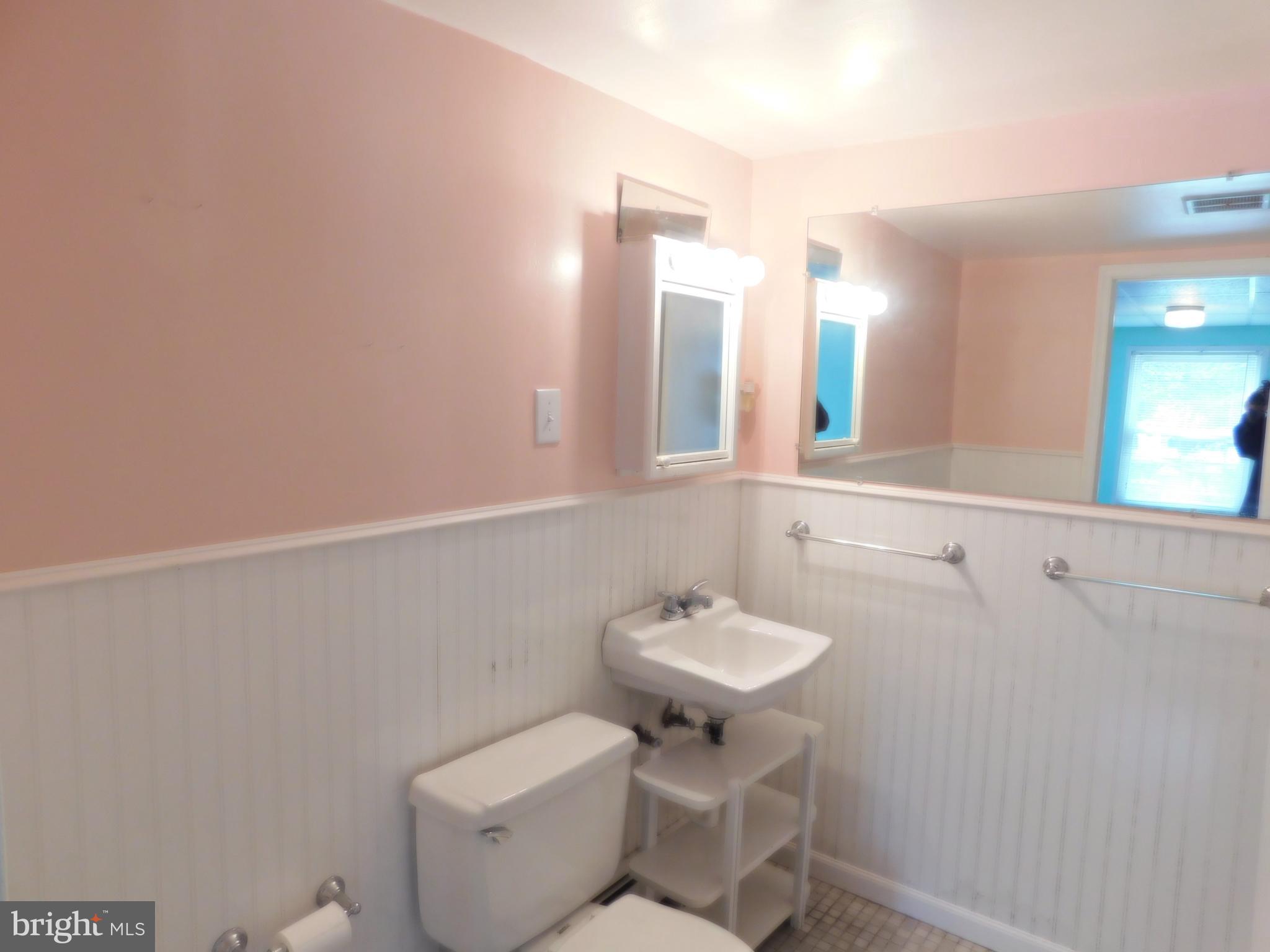 TAYLOR EST - Residential