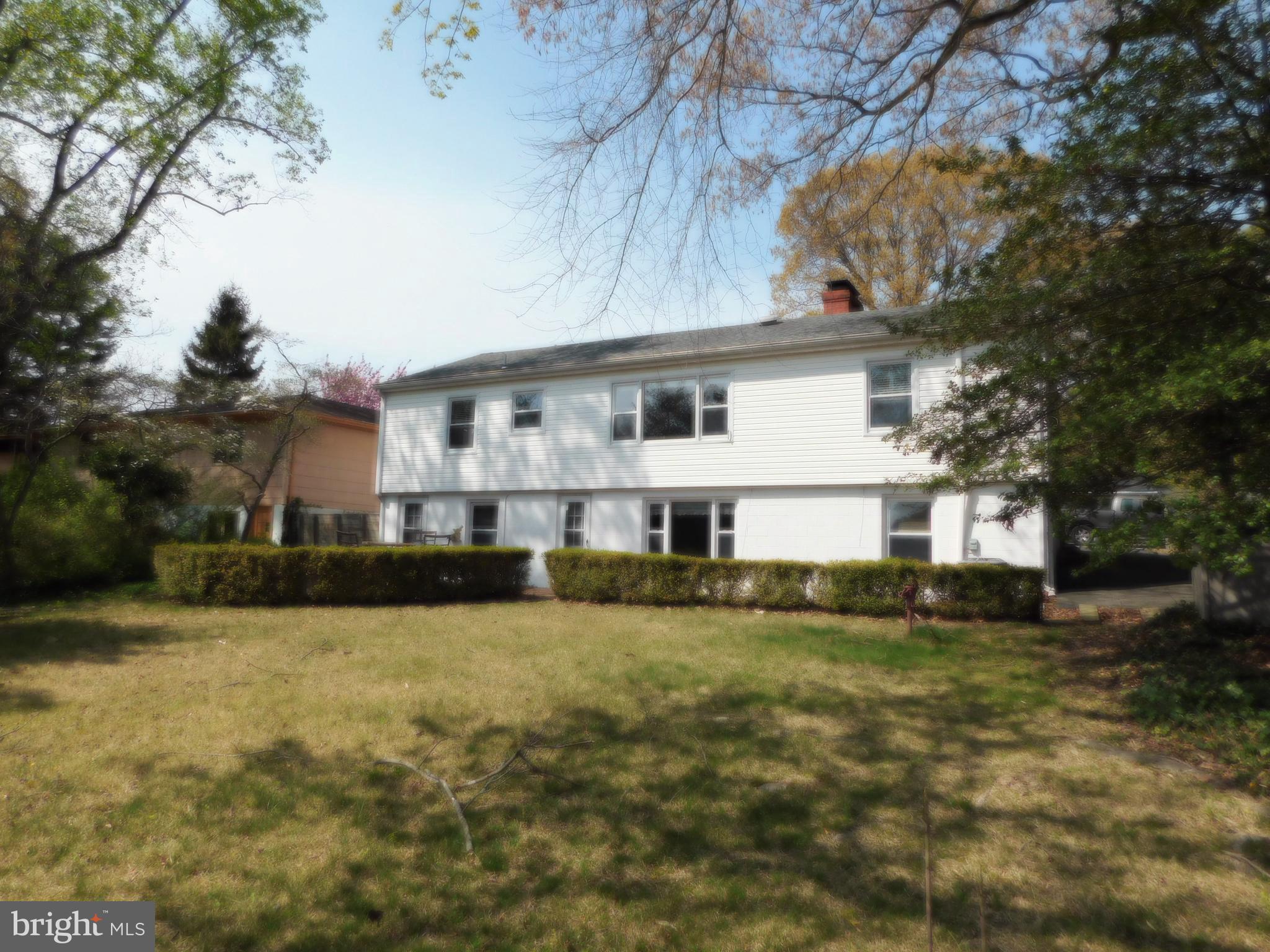 TAYLOR EST - Residential