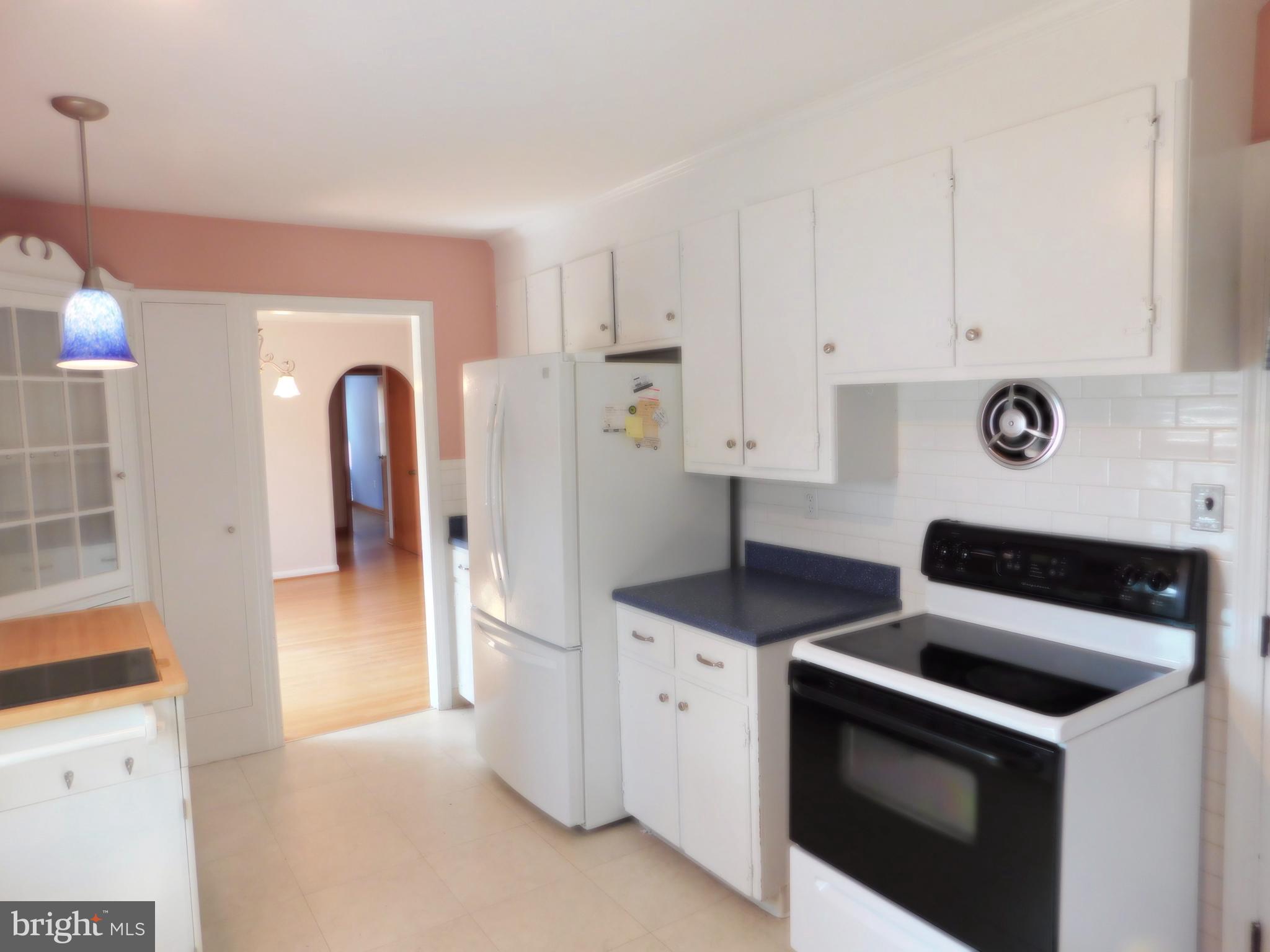 TAYLOR EST - Residential