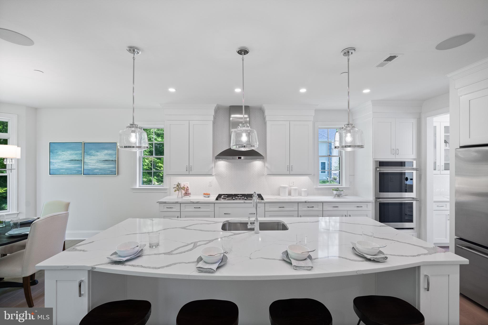 VILLAGE OF FOUR SEASONS - Residential