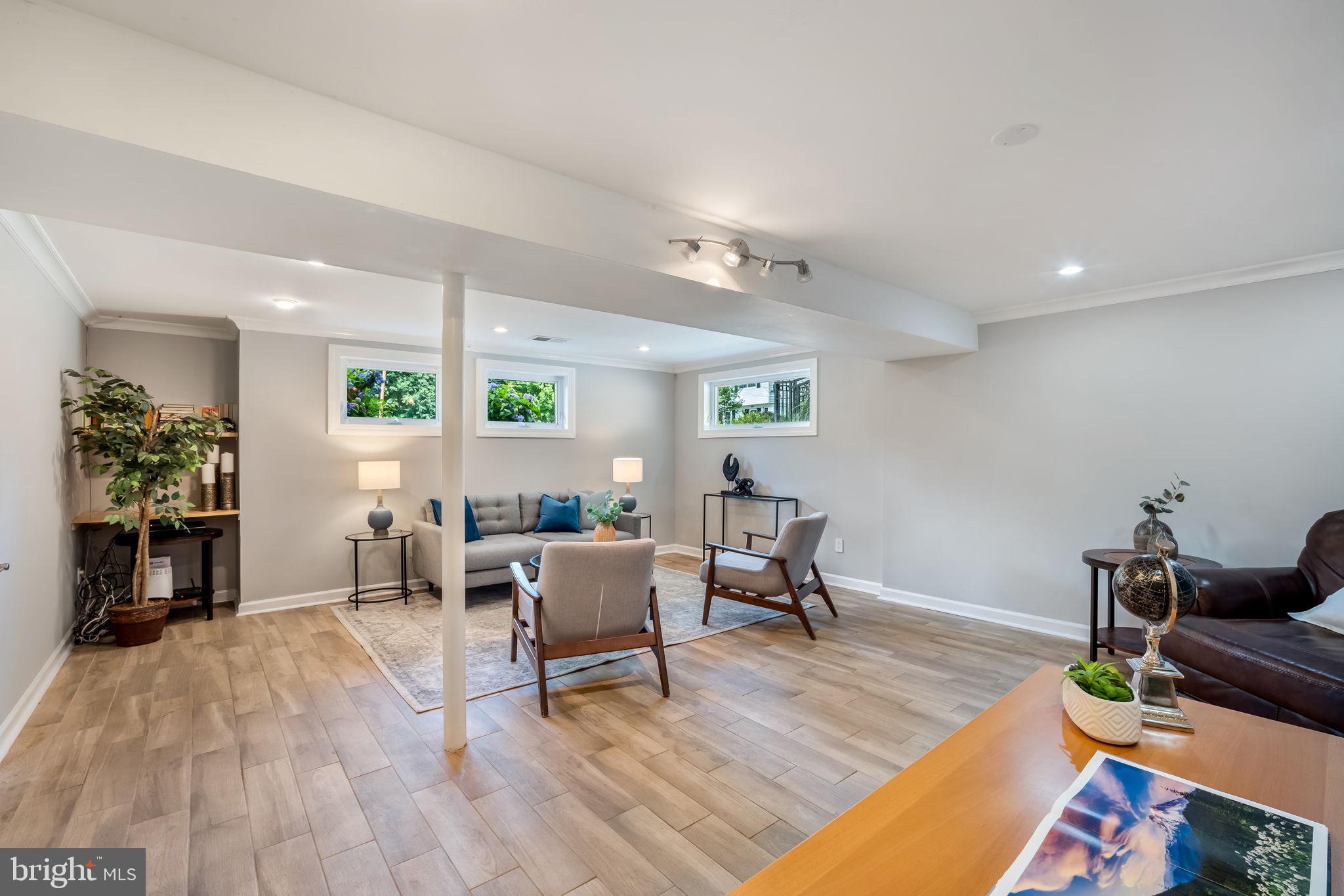 KINGS PARK - Residential