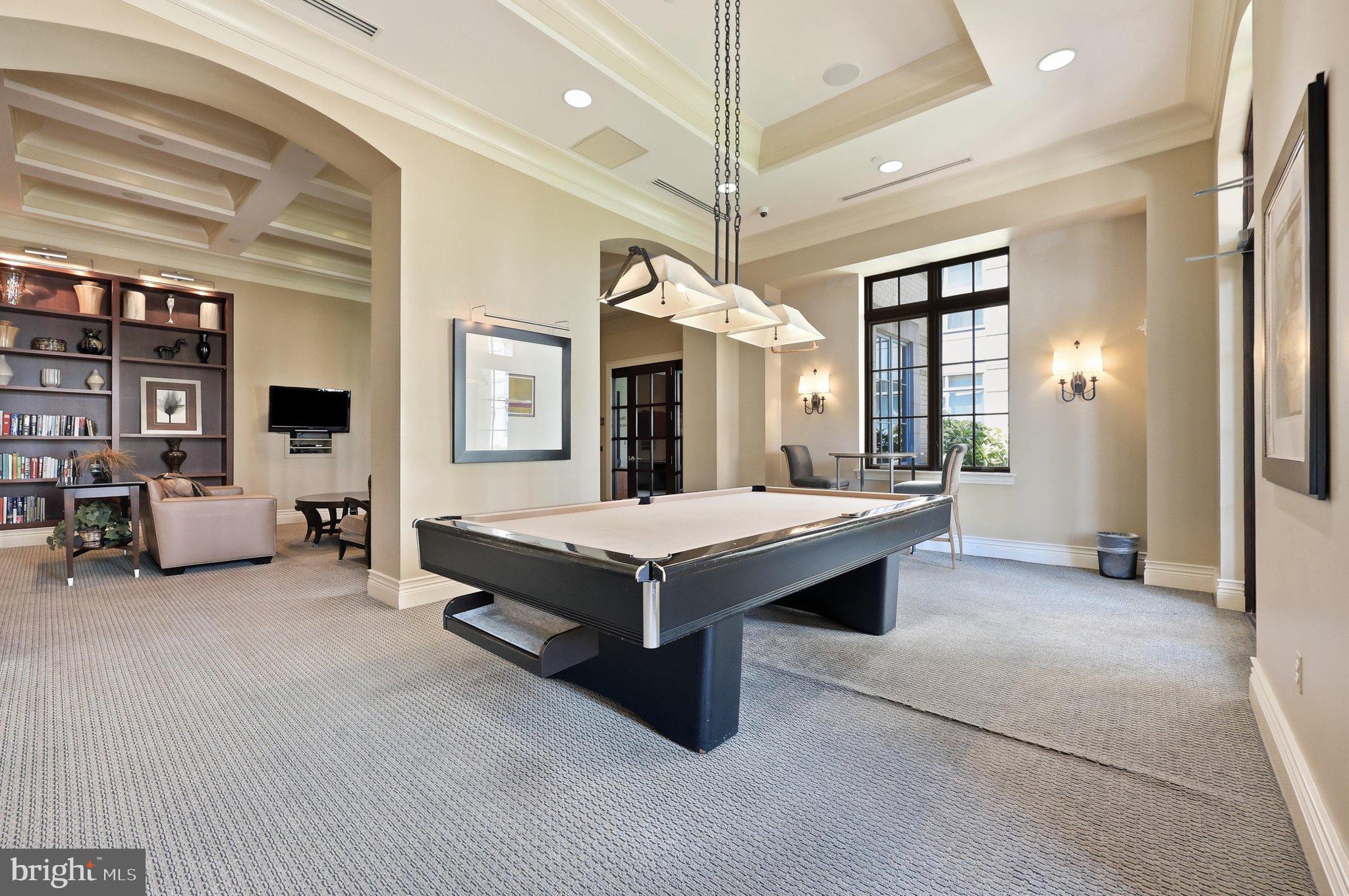 GALLERY AT WHITE FLINT - Residential