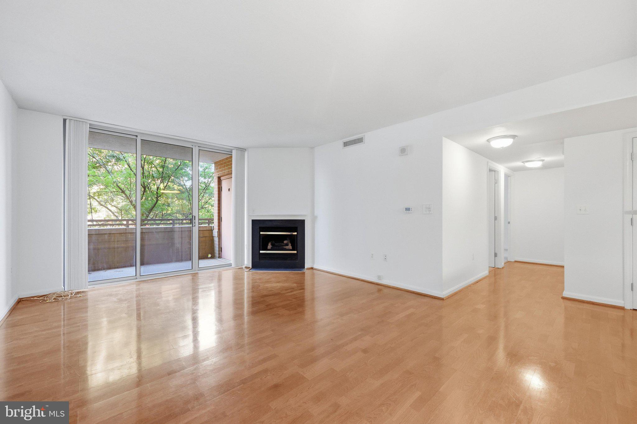 GALLERY AT WHITE FLINT - Residential