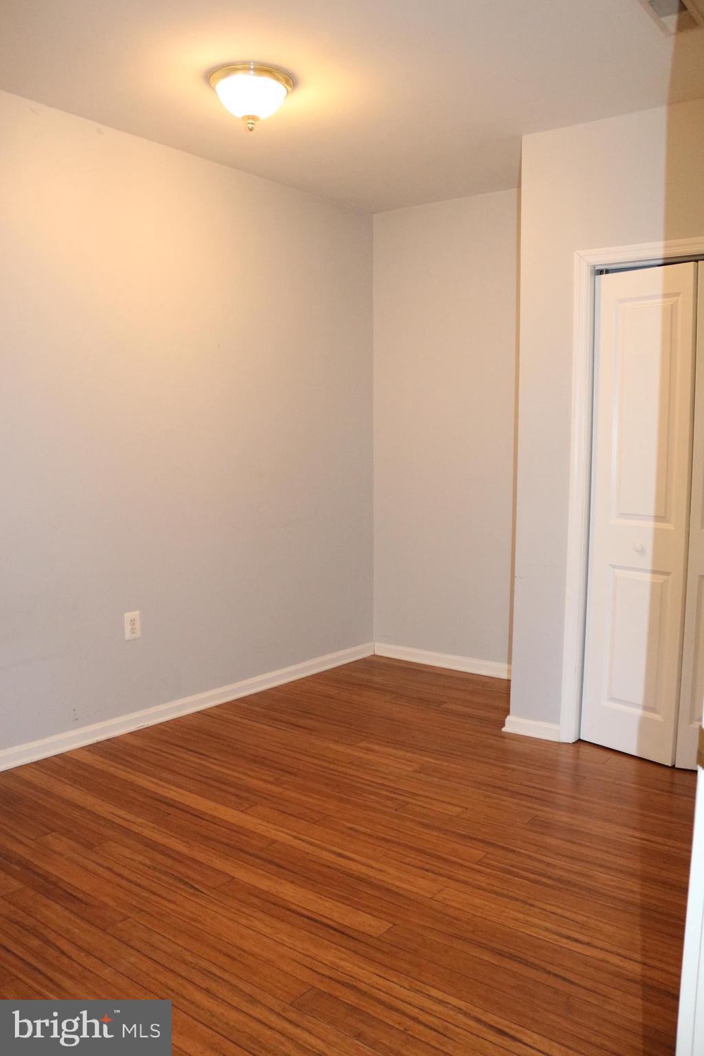 COLONIAL HILLS - Residential
