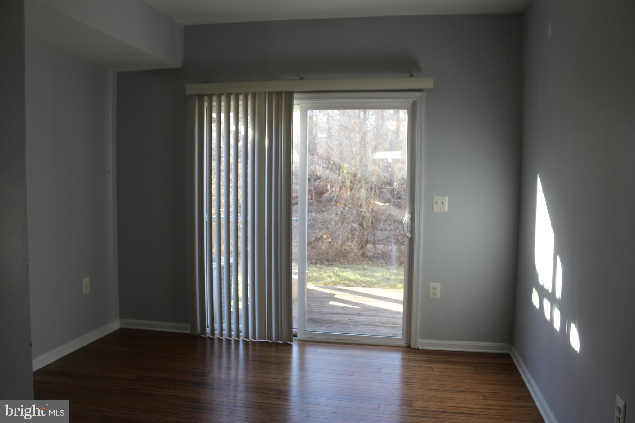 COLONIAL HILLS - Residential