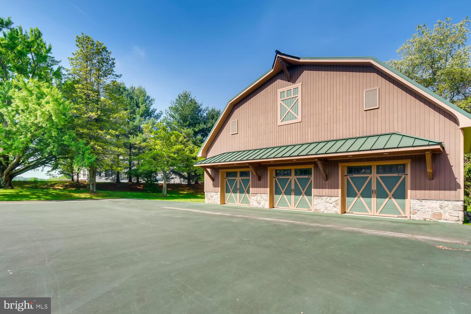 BROOKLANDVILLE - Residential