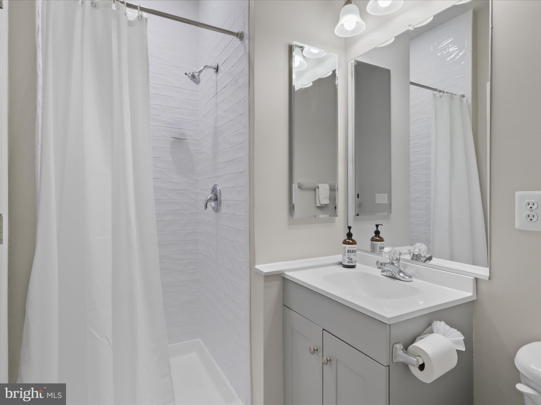 STONE RIDGE - Residential Lease