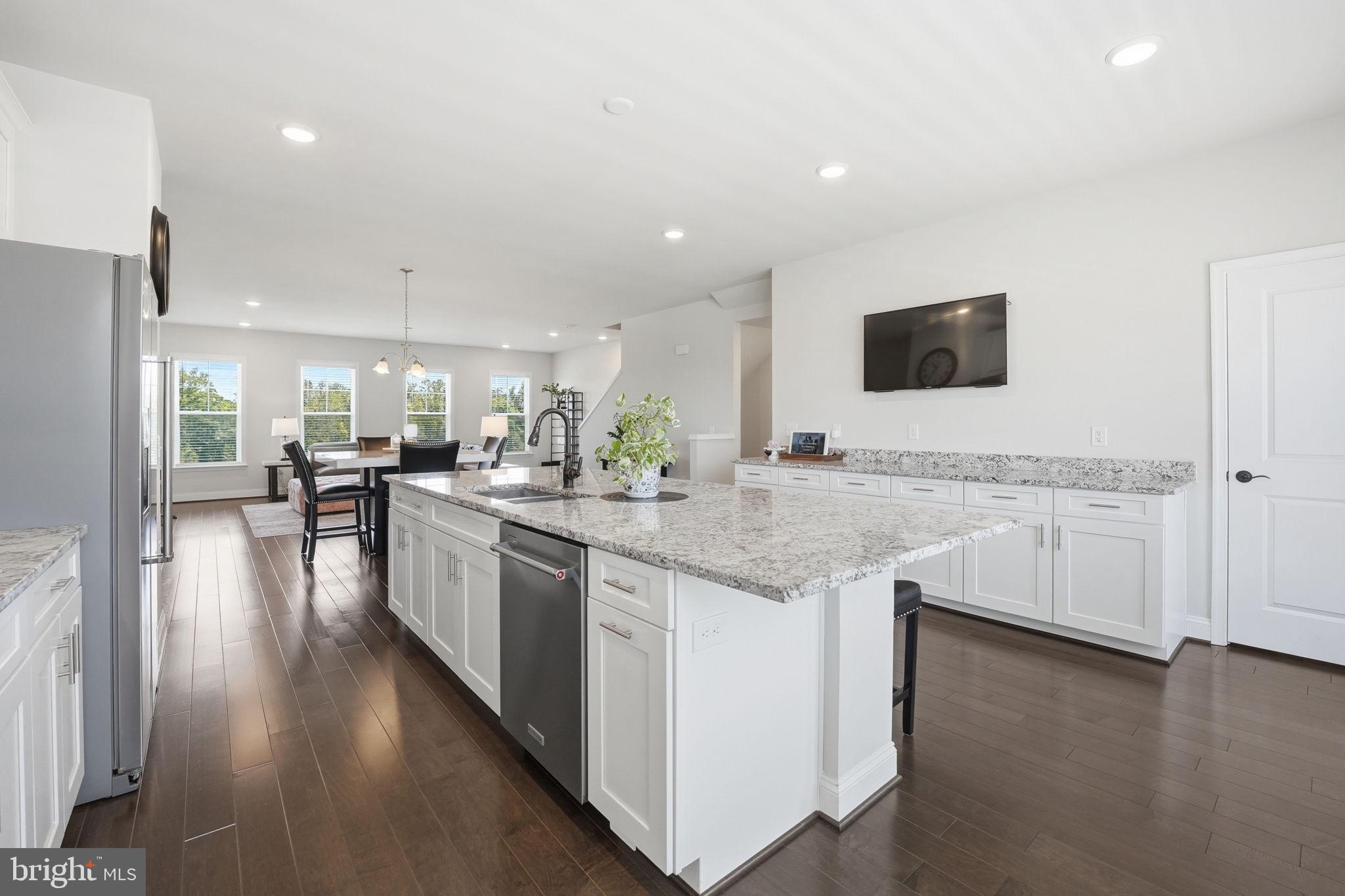 POTOMAC SHORES - Residential