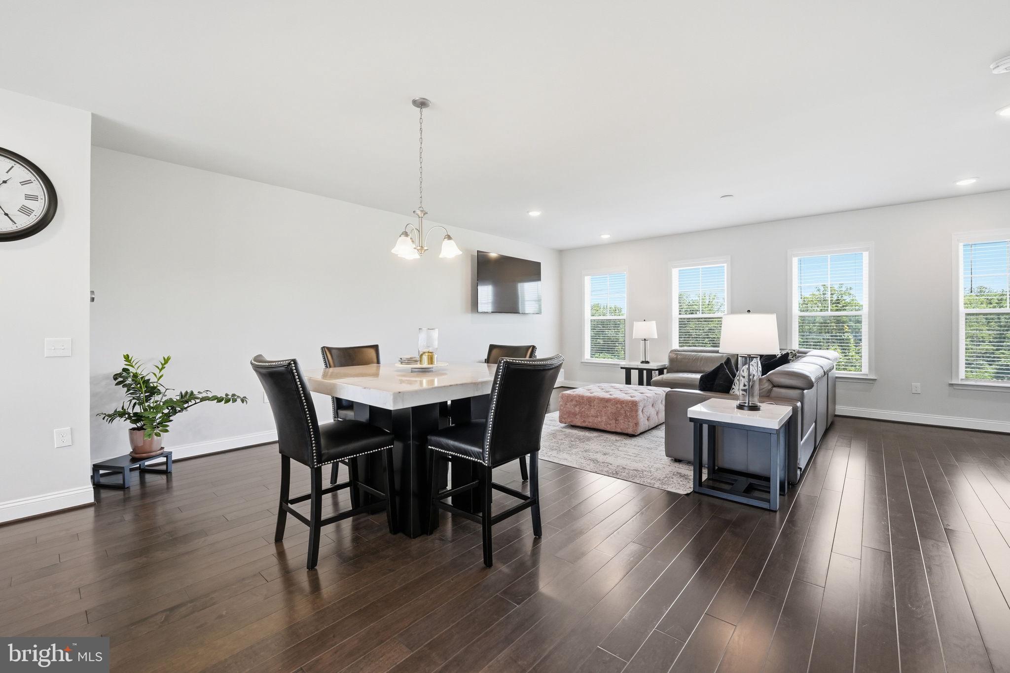 POTOMAC SHORES - Residential