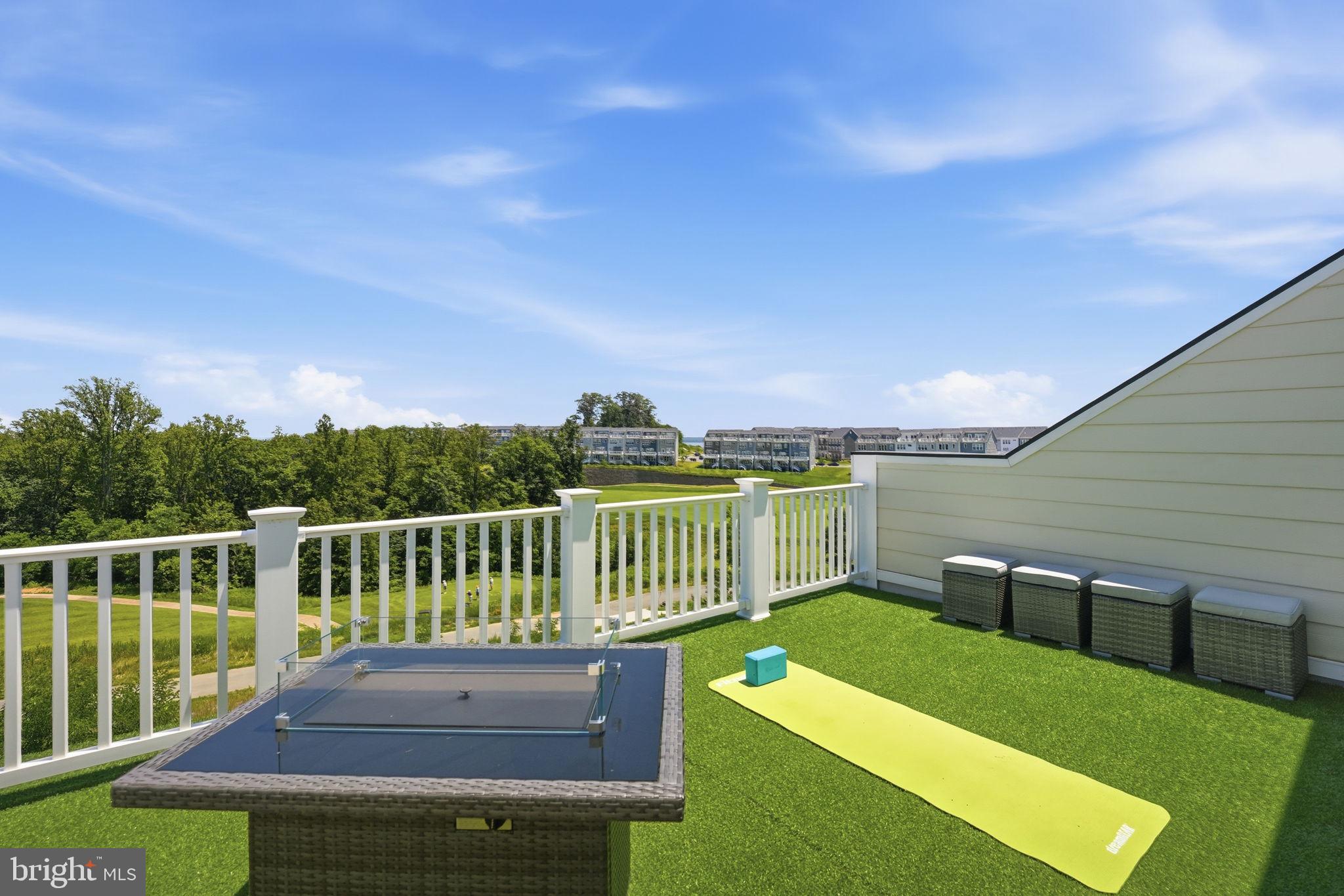 POTOMAC SHORES - Residential