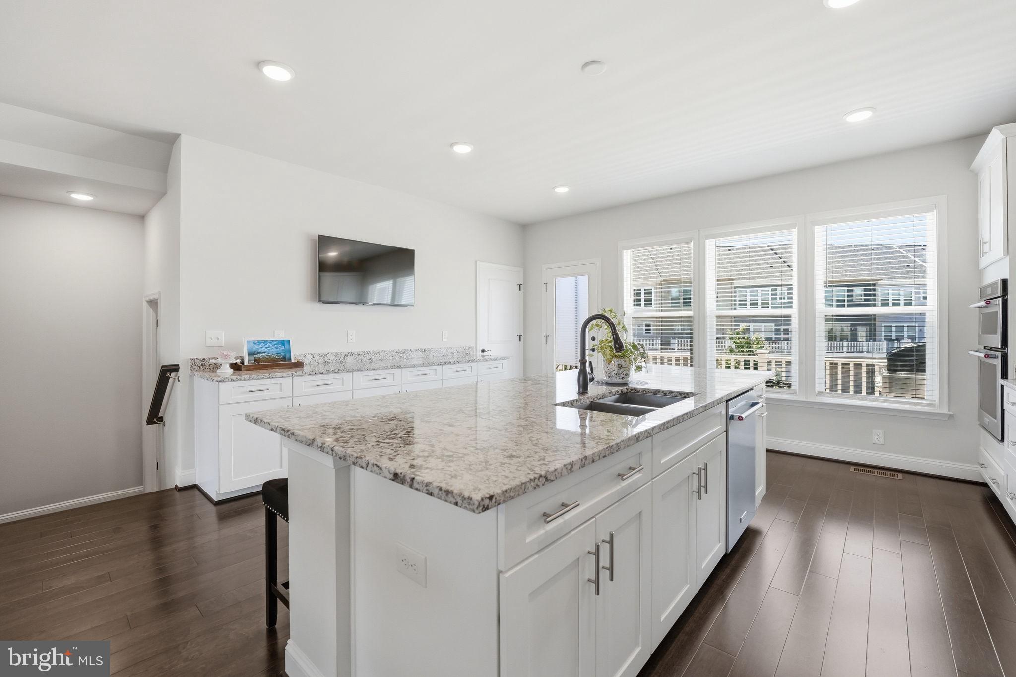 POTOMAC SHORES - Residential