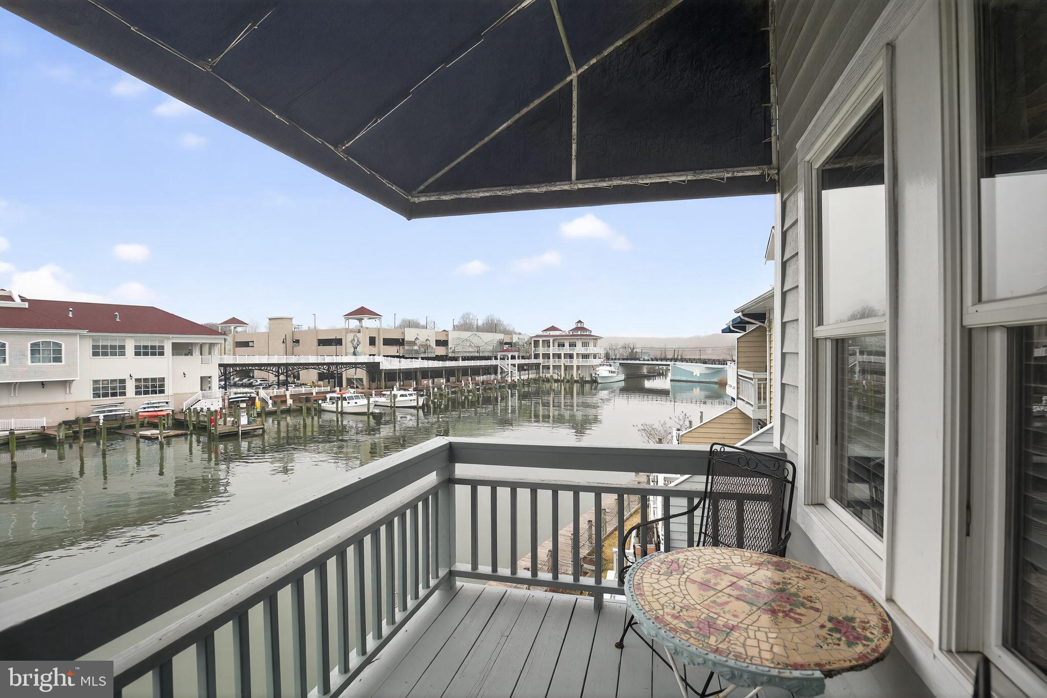WINDWARD KEY - Residential