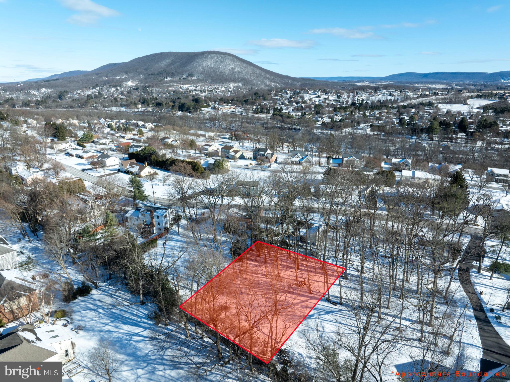 CENTRE HILLS VILLAGE - Land