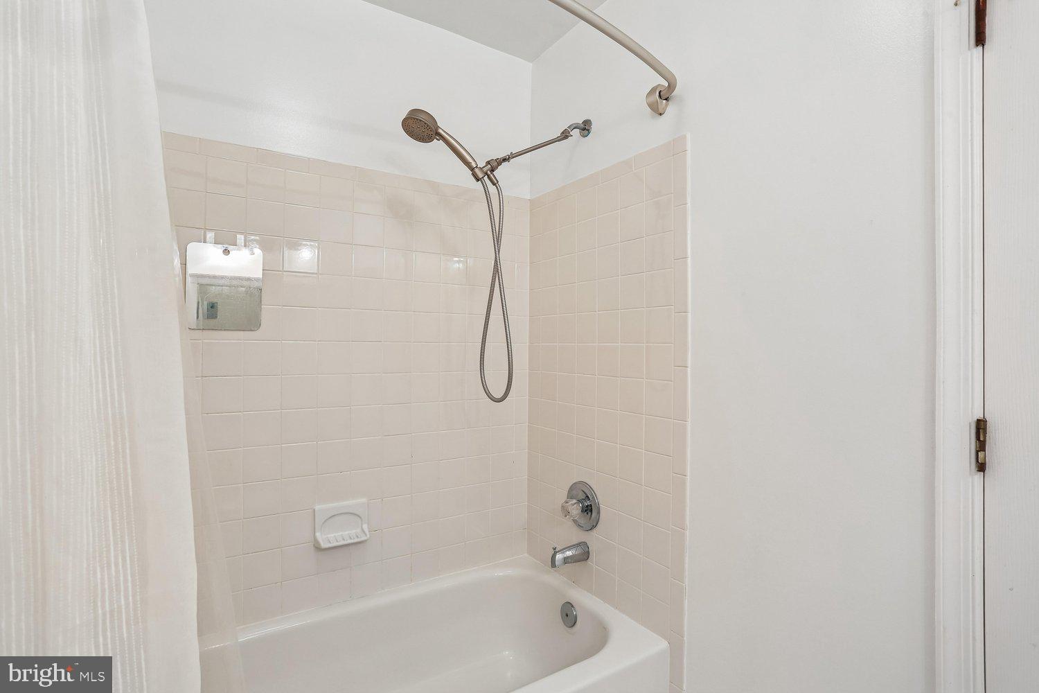 KENTLANDS - Residential
