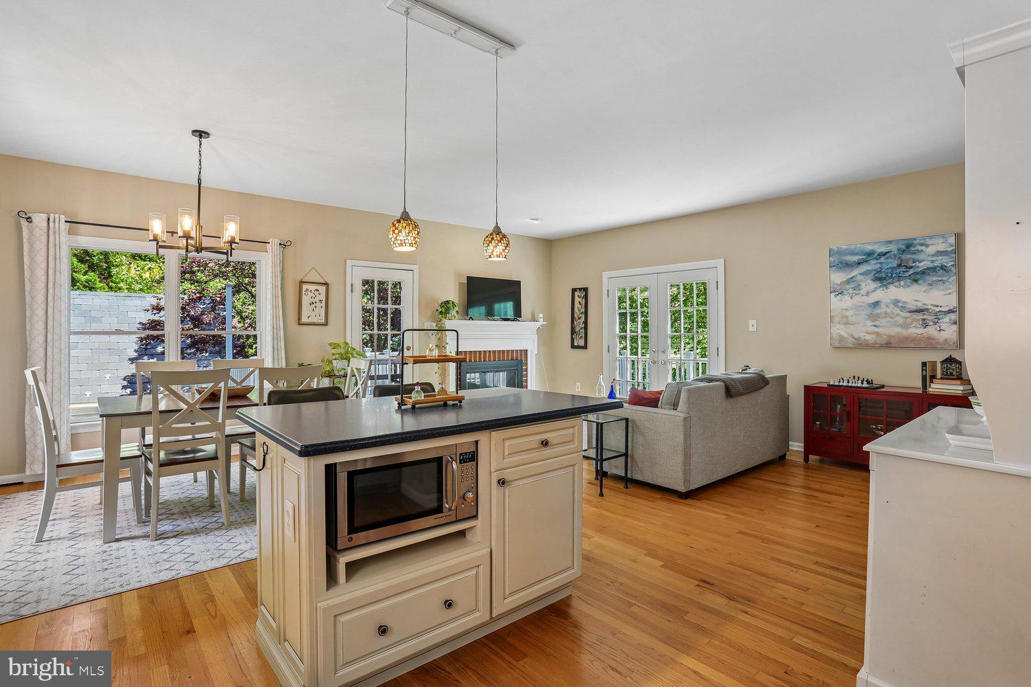 KENTLANDS - Residential