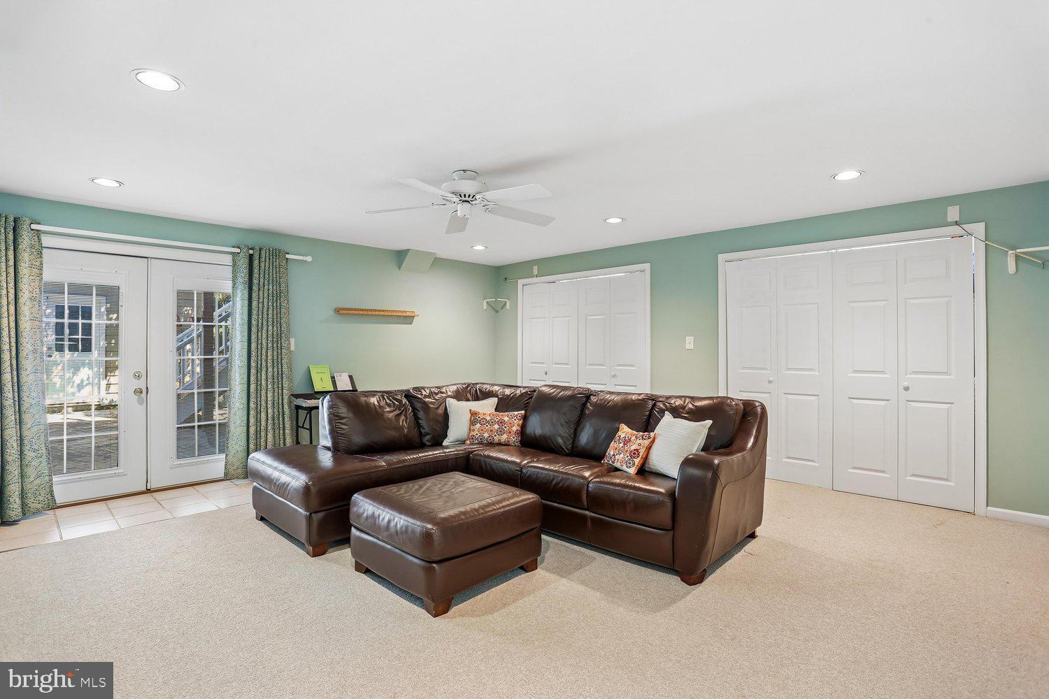 KENTLANDS - Residential