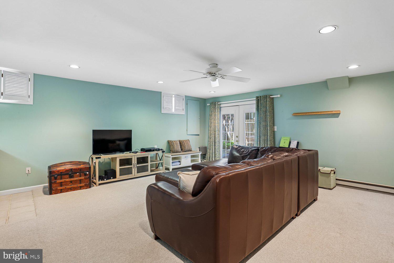 KENTLANDS - Residential