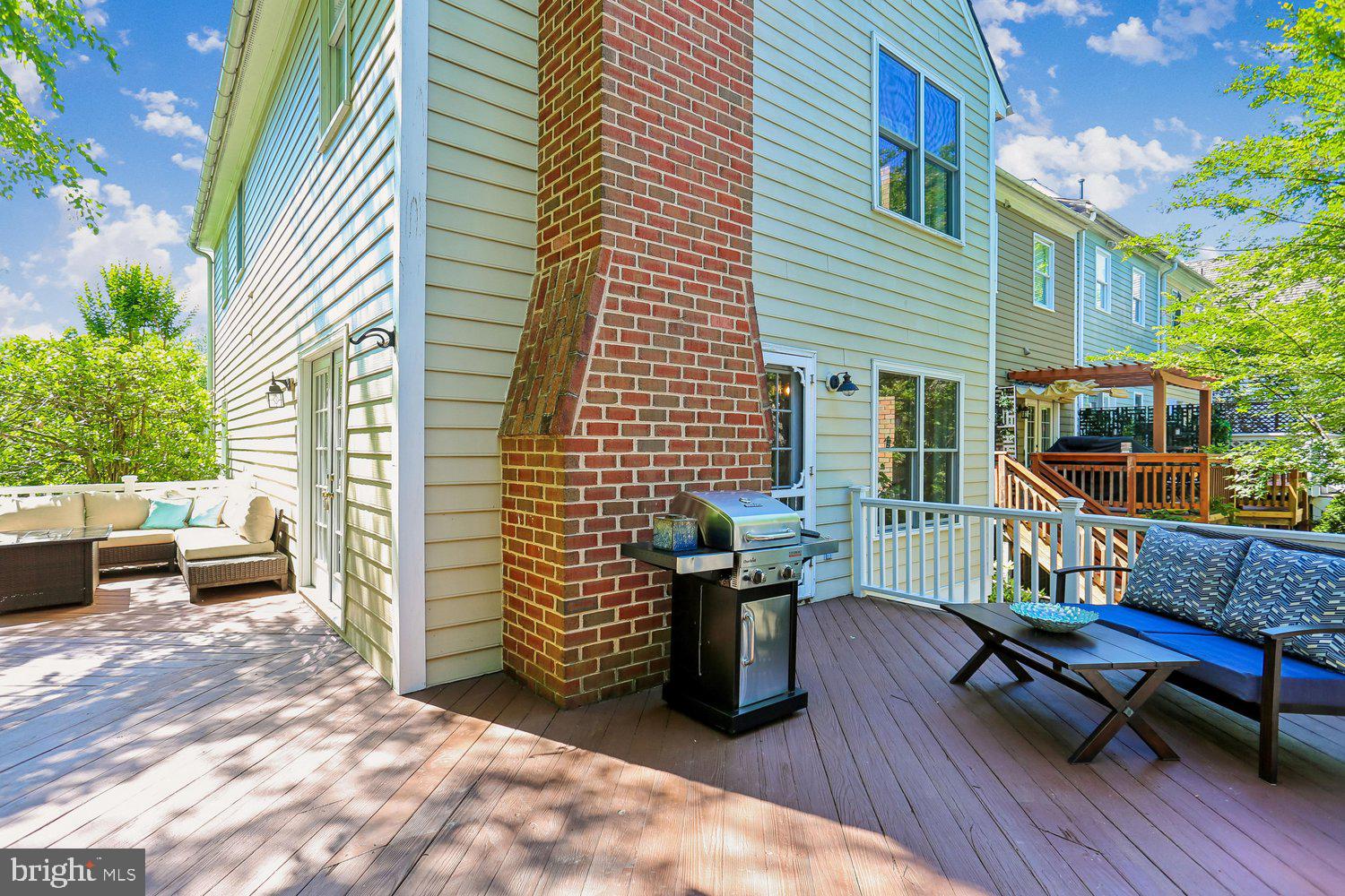 KENTLANDS - Residential