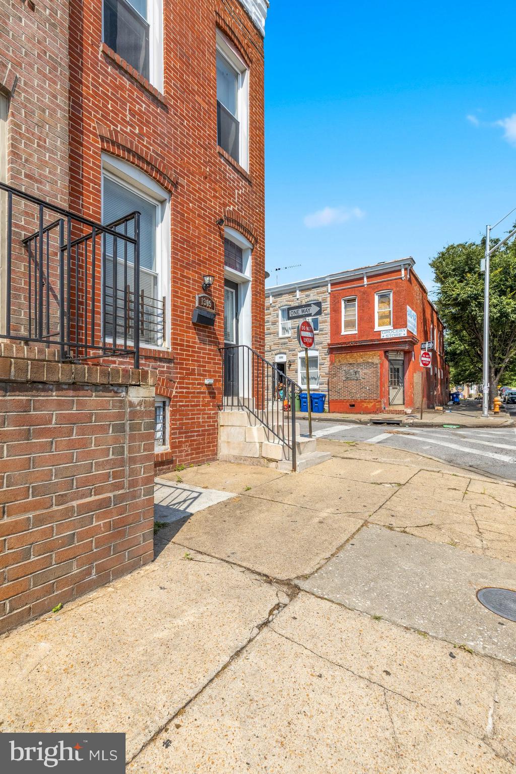 WASHINGTON VILLAGE - Residential