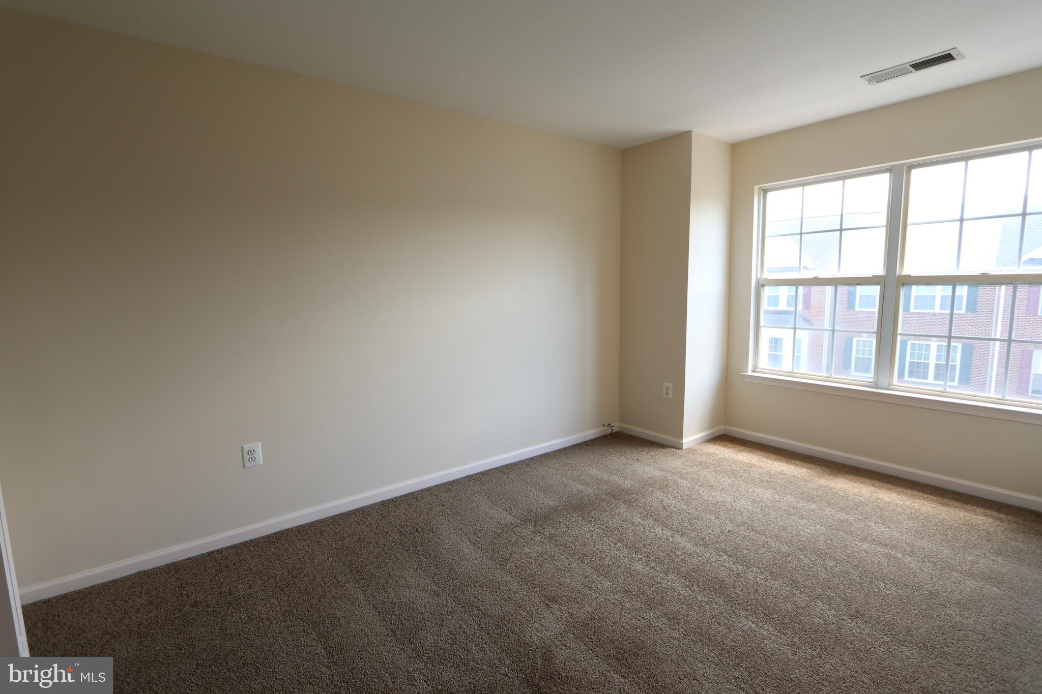 KINGSVIEW SUB - Residential Lease