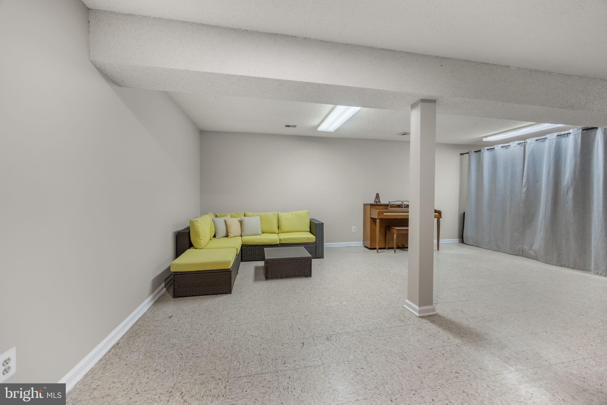 FALLSMERE - Residential