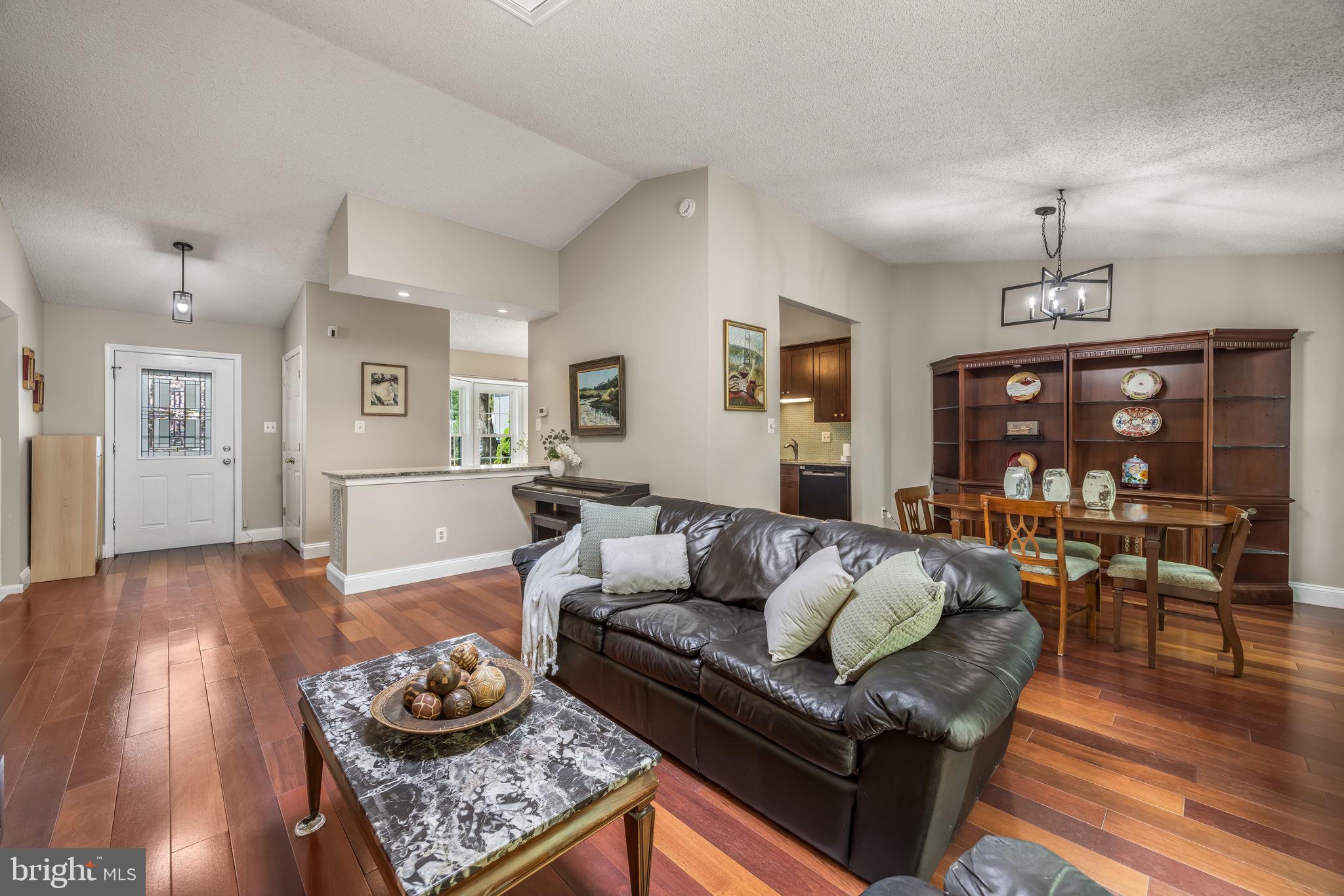 FALLSMERE - Residential