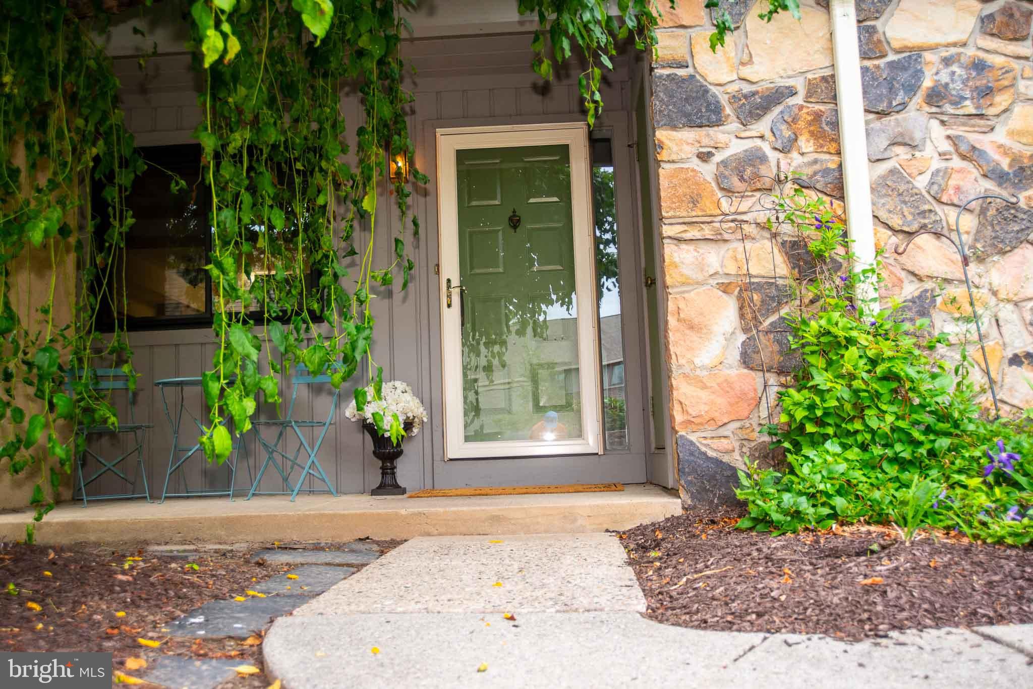 YARDLEY CORNERS - Residential