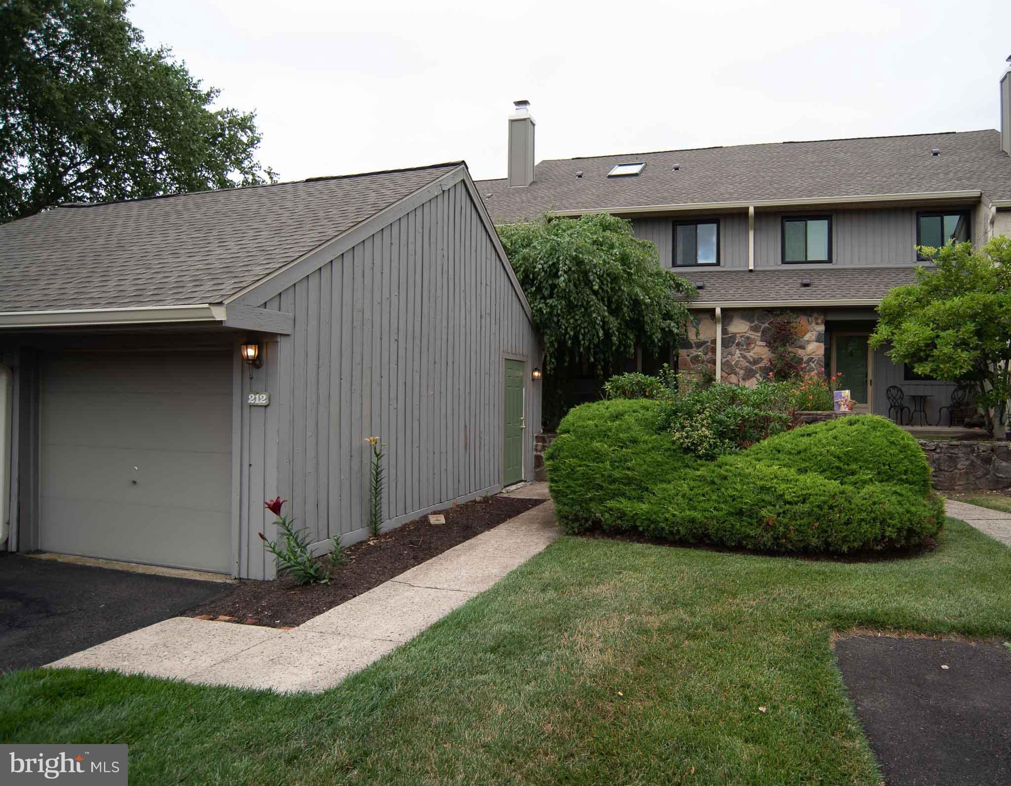 YARDLEY CORNERS - Residential