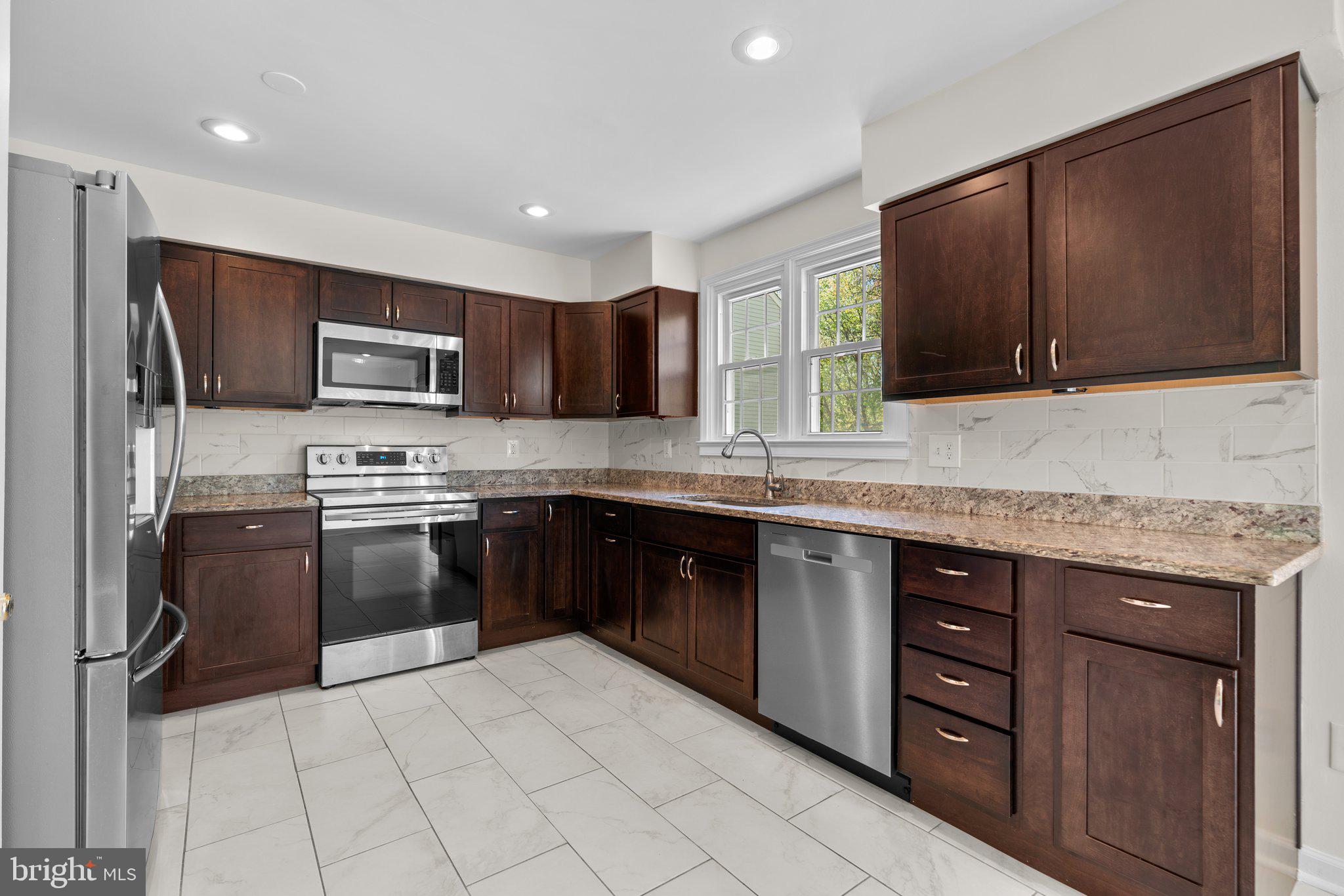 WILLOWOOD - Residential