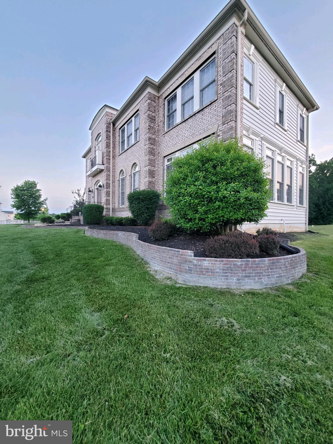 WINDSONG - Residential