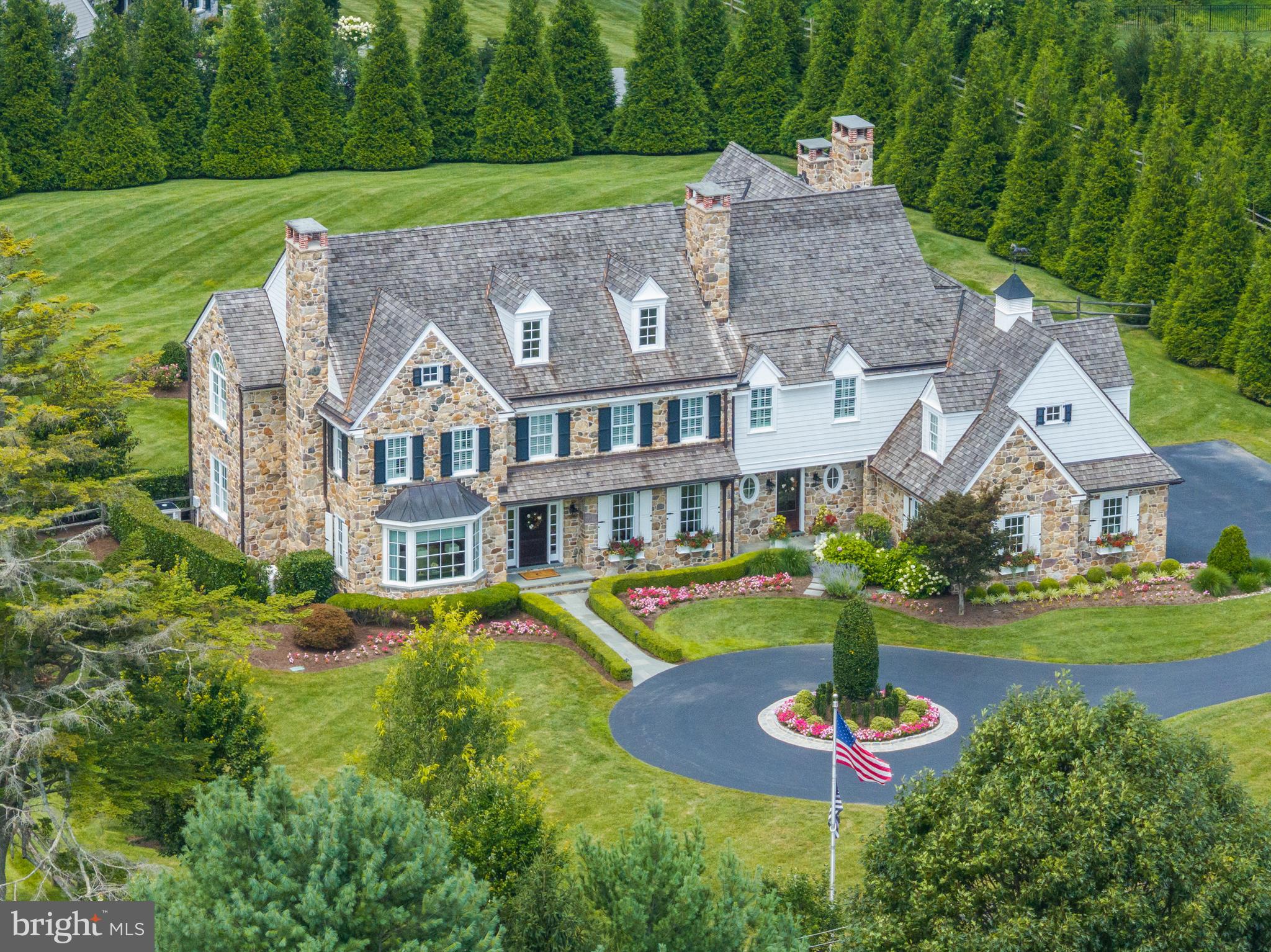 RADNOR HUNT - Residential