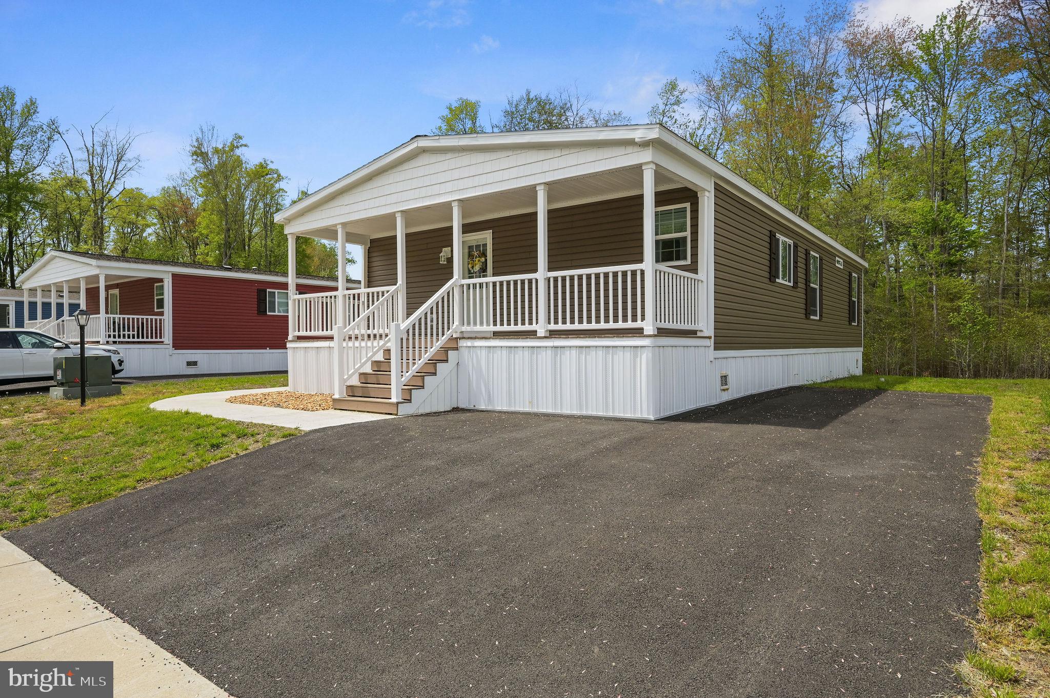 RIDGEWOOD MHP - Residential