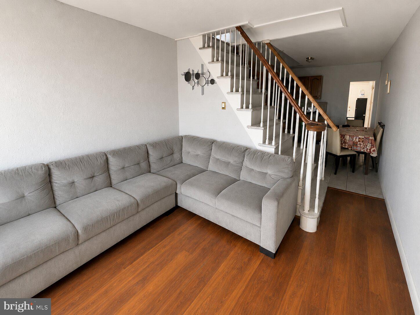 HIGHLANDTOWN - Residential