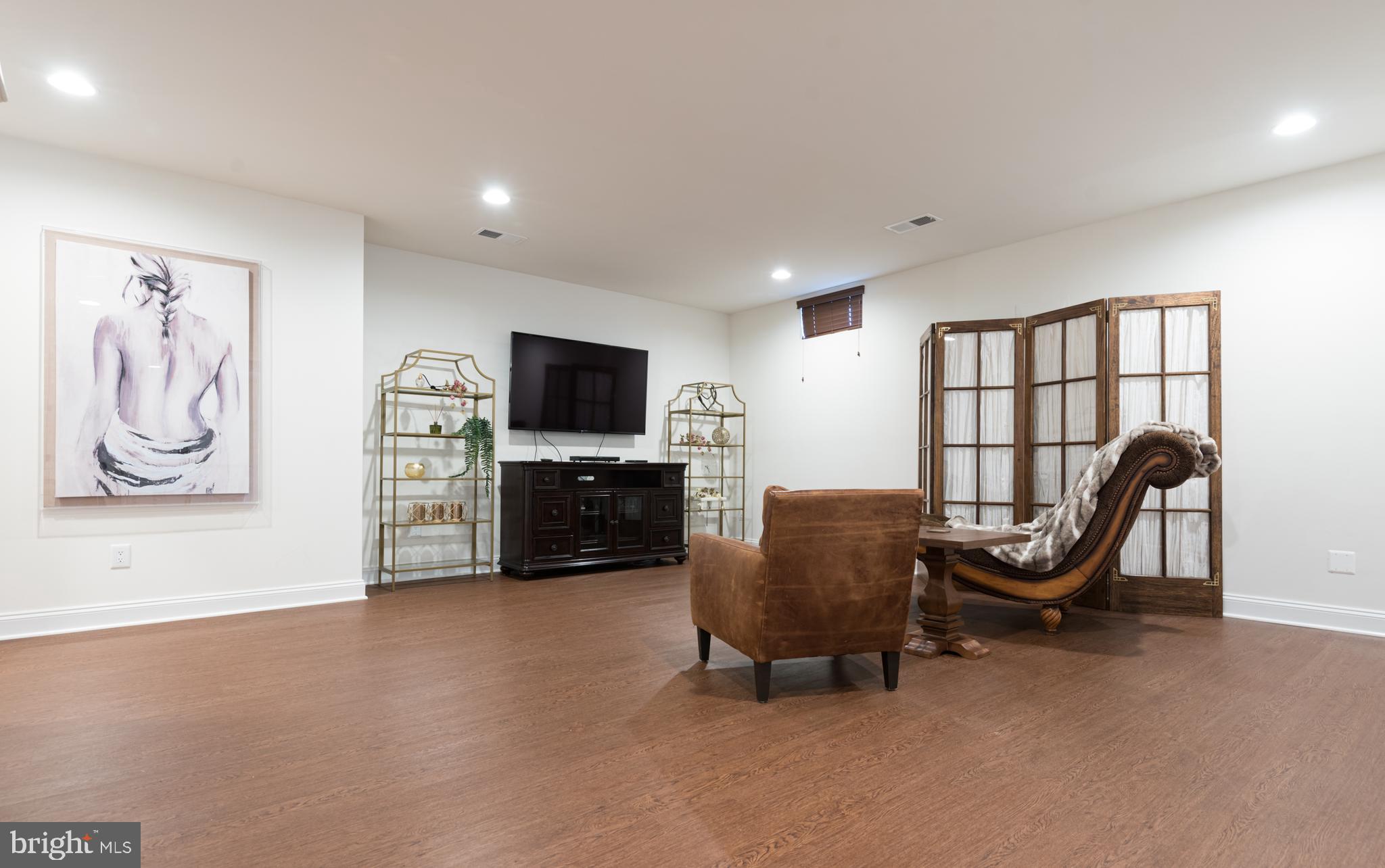 DOMINION VALLEY - Residential