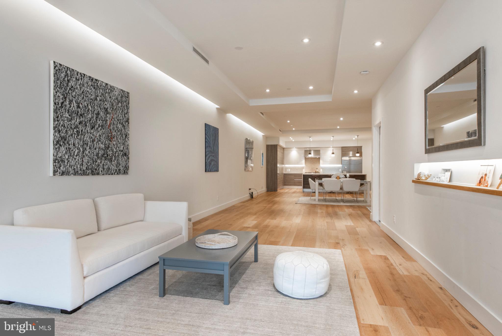 WASHINGTON SQ - Residential
