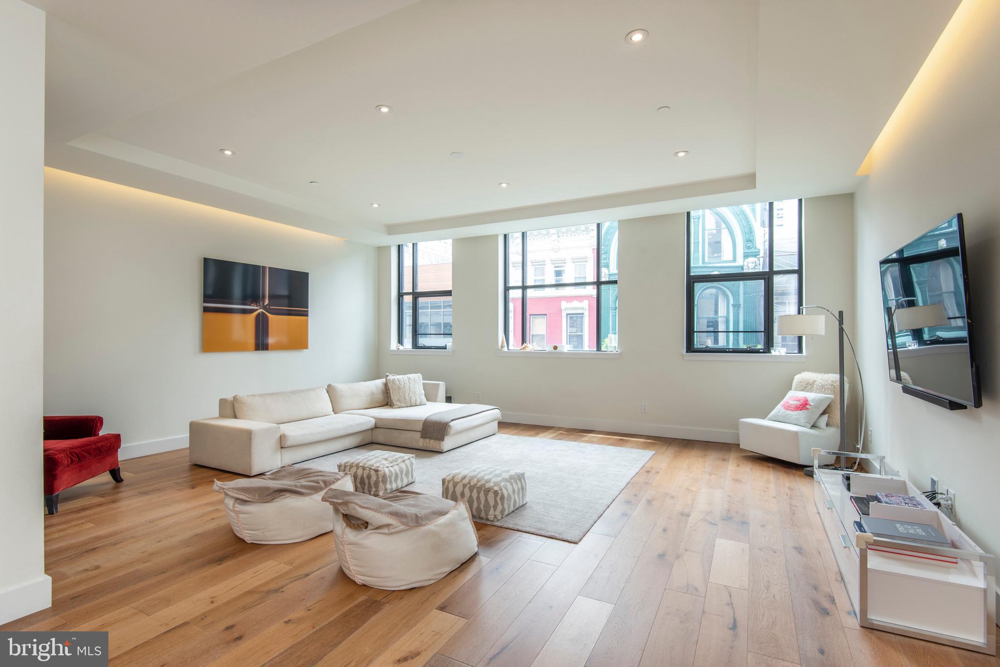 WASHINGTON SQ - Residential