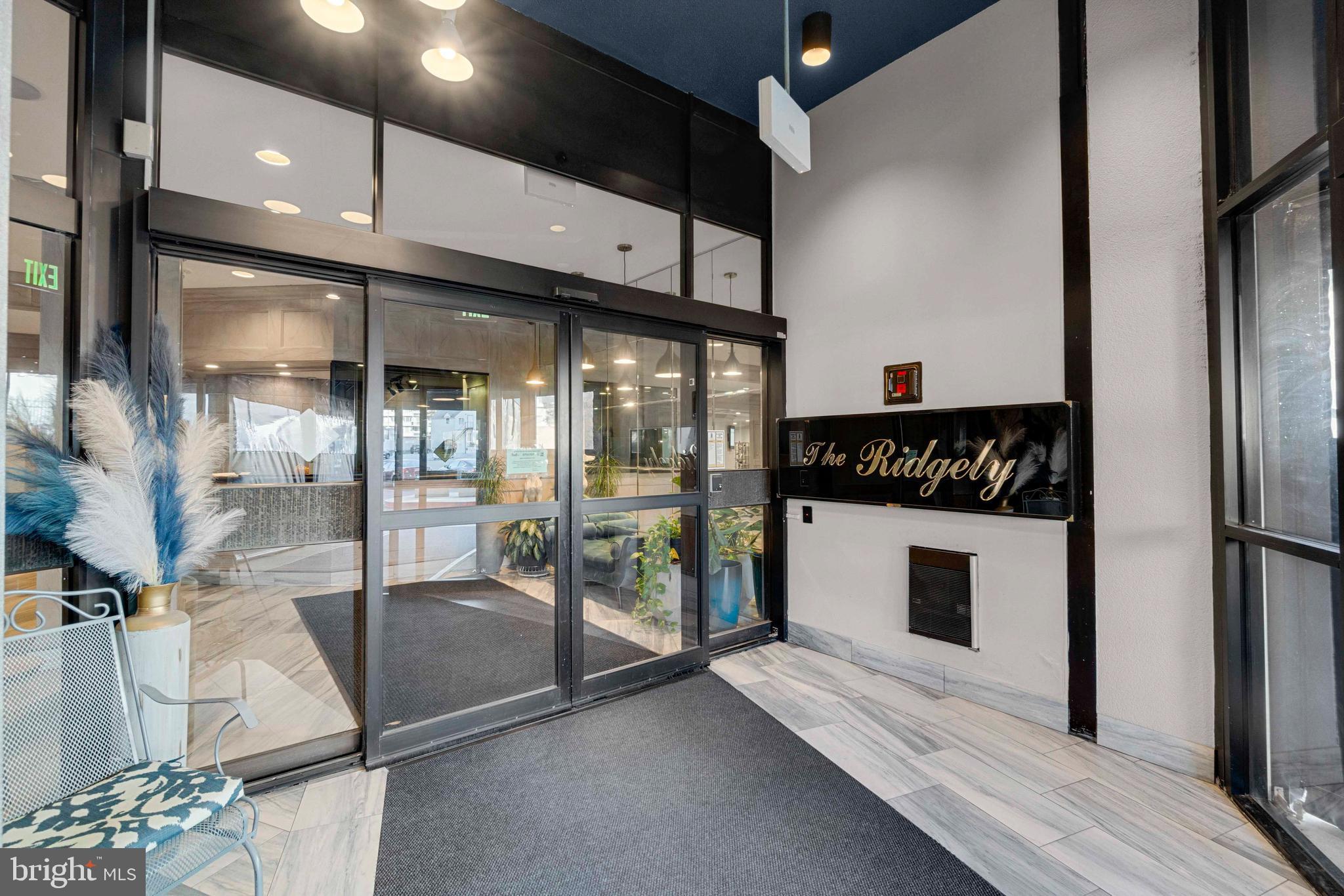 RIDGELY TOWSON CENTER - Residential
