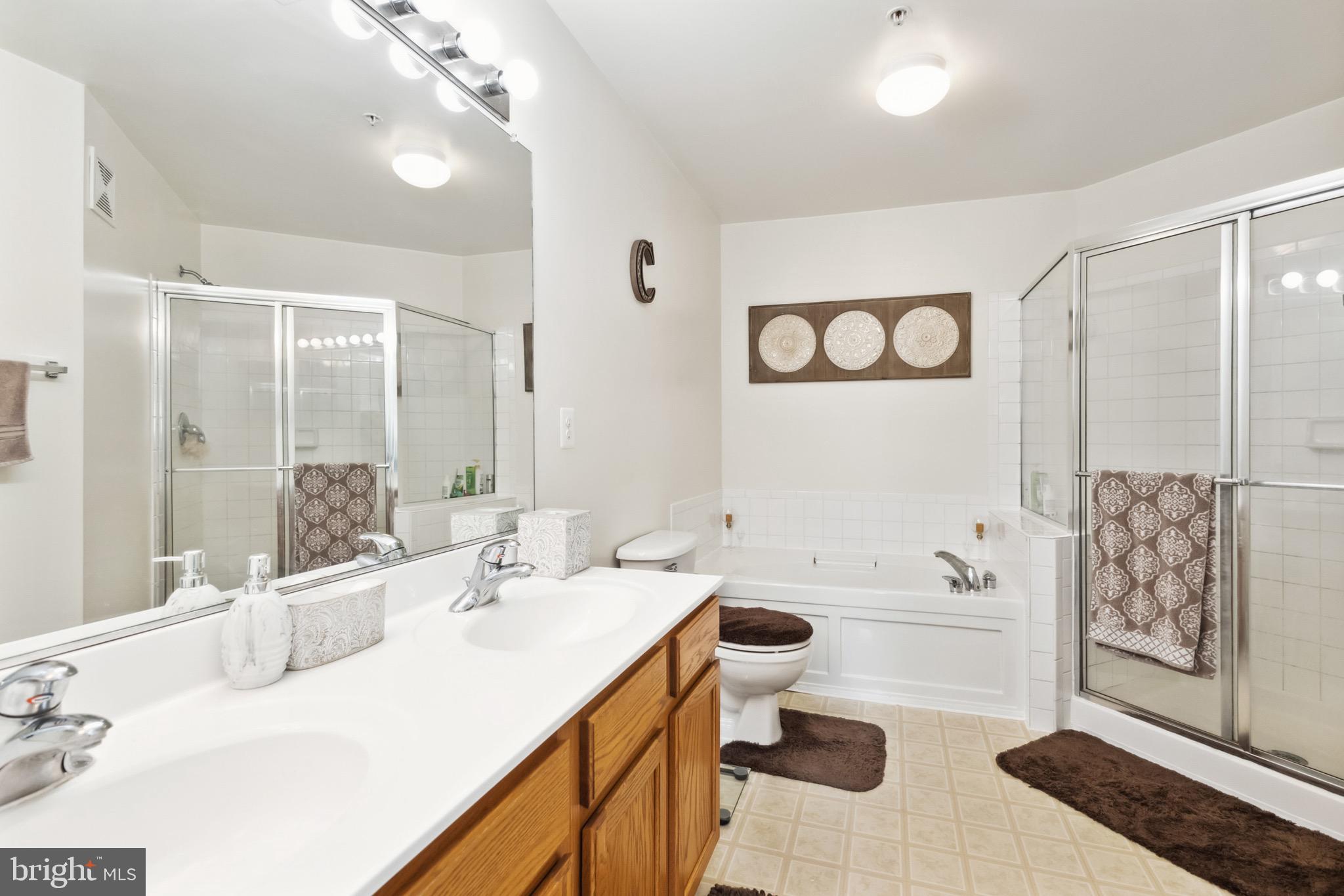 AMBER SPRING CONDOMINIUMS - Residential