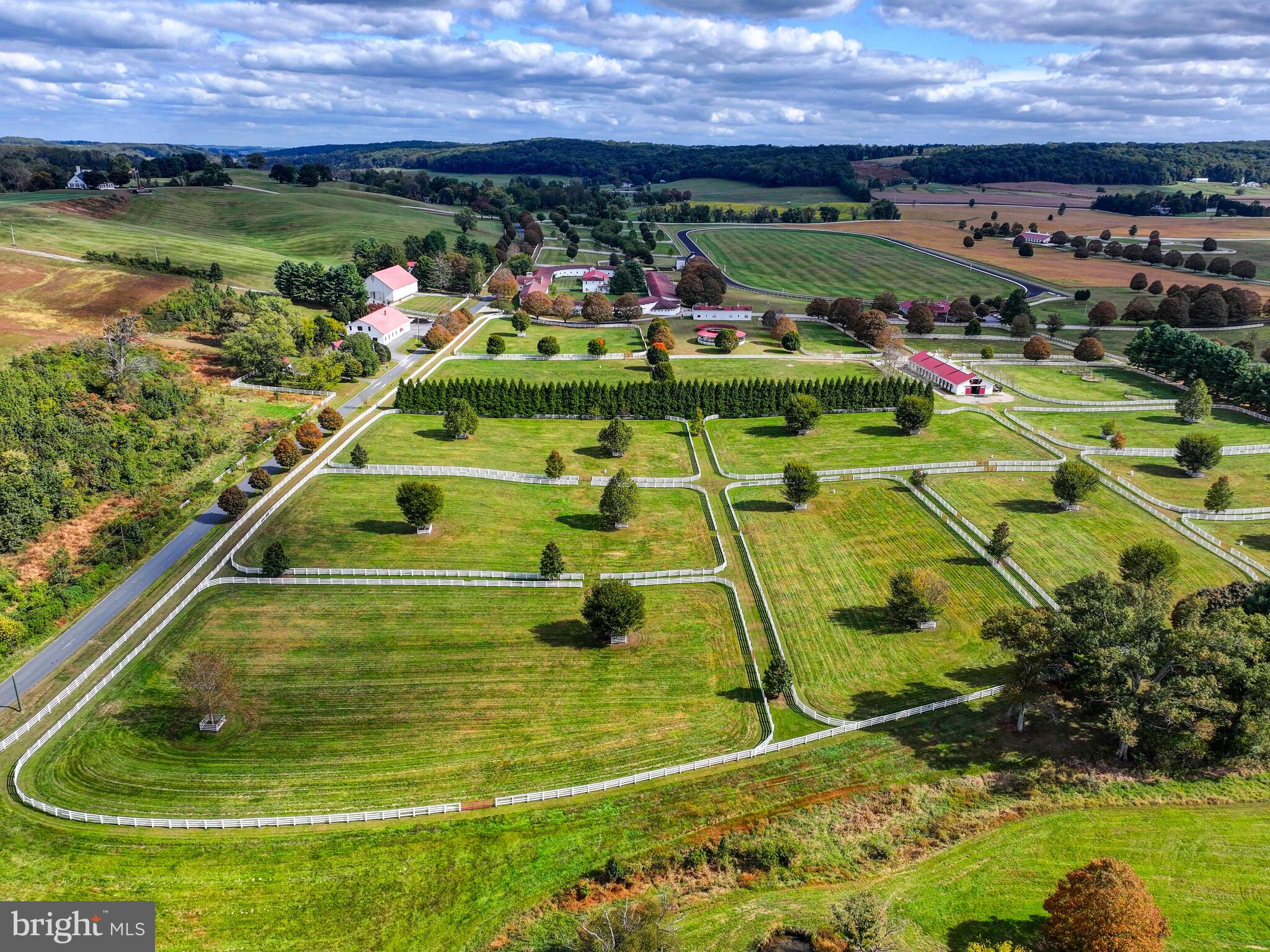 WORTHINGTON VALLEY - Farm