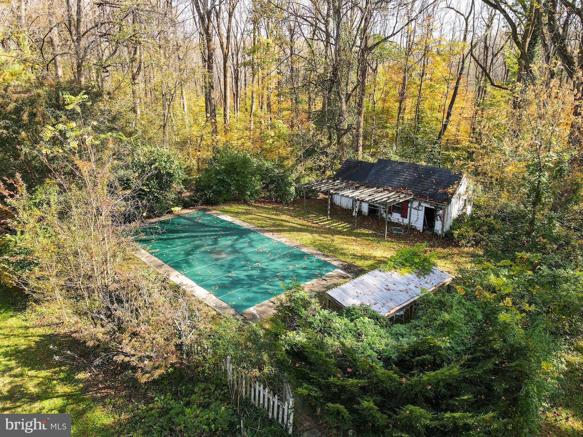 LANGLEY OAKS - Residential