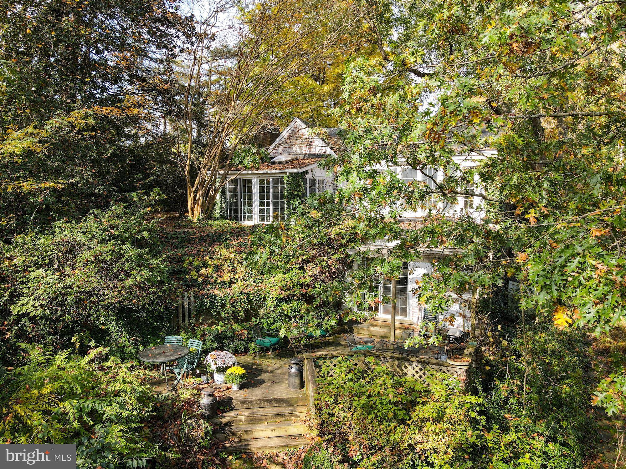 LANGLEY OAKS - Residential