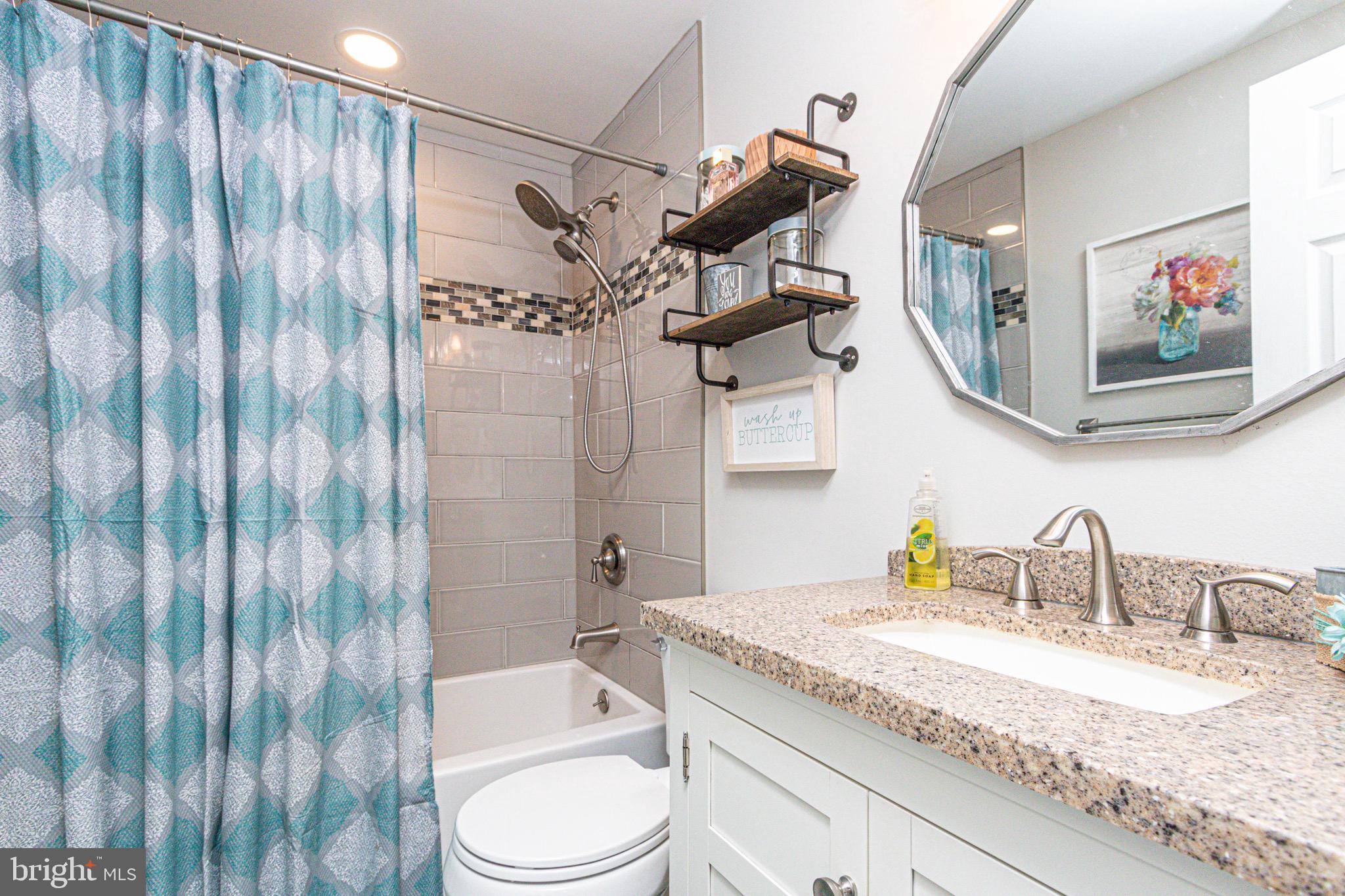 ROCK CREEK ESTATES - Residential