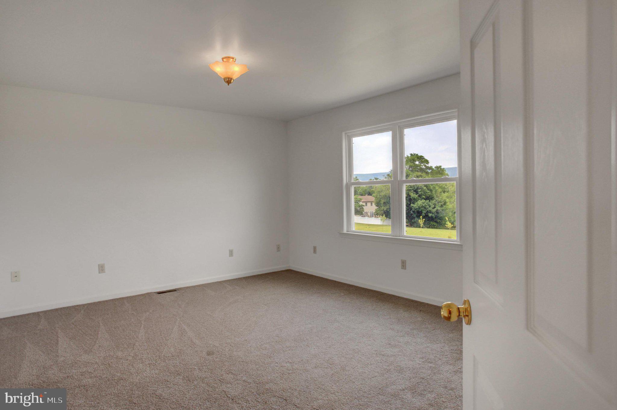 NEWBURG BOROUGH - Residential
