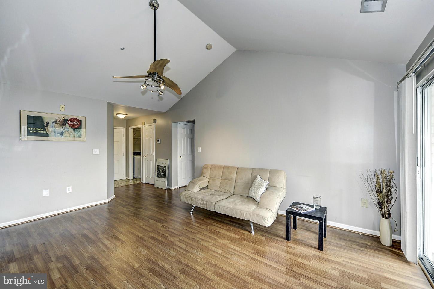 RUSSETT - Residential